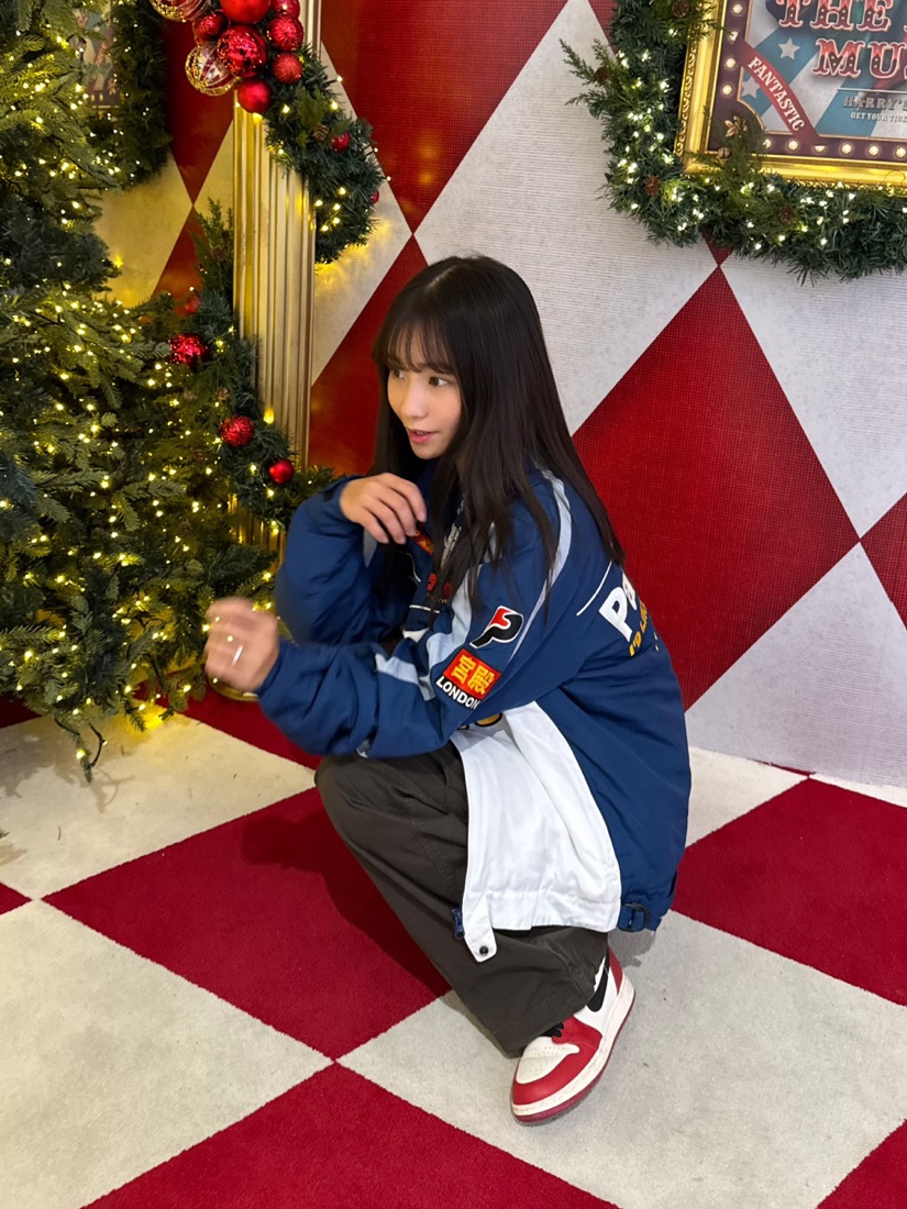 Palace Faster Jacket Navy White - 24SS, (GS) Jordan 1 Retro High OG Chicago 2022 착용 스타일 - 2
