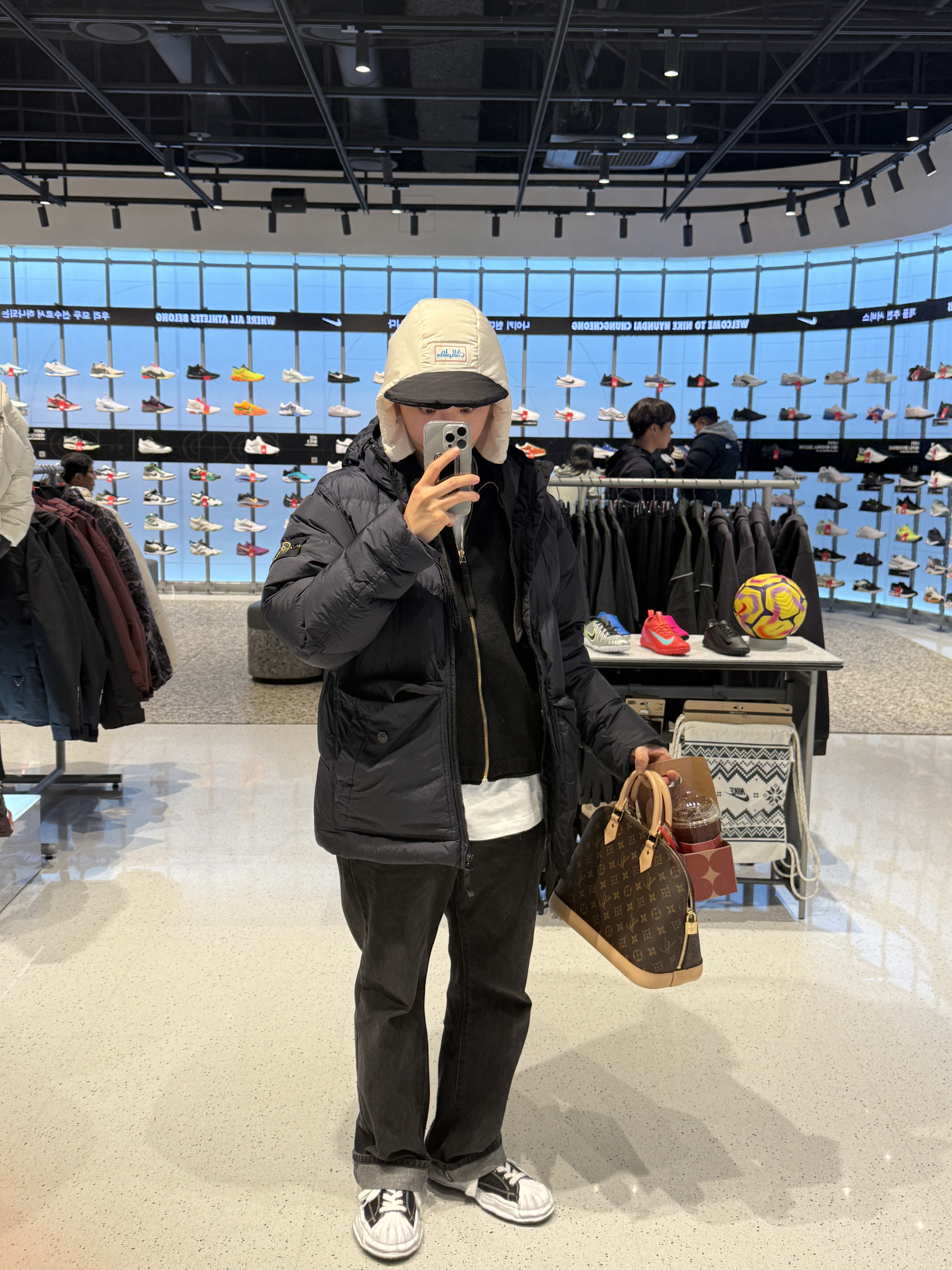 Allincomplete Panda Padding Balaclava, Stone Island 40723 Crinkle Reps Hooded Down Jacket Navy Blue - 24FW 착용 스타일