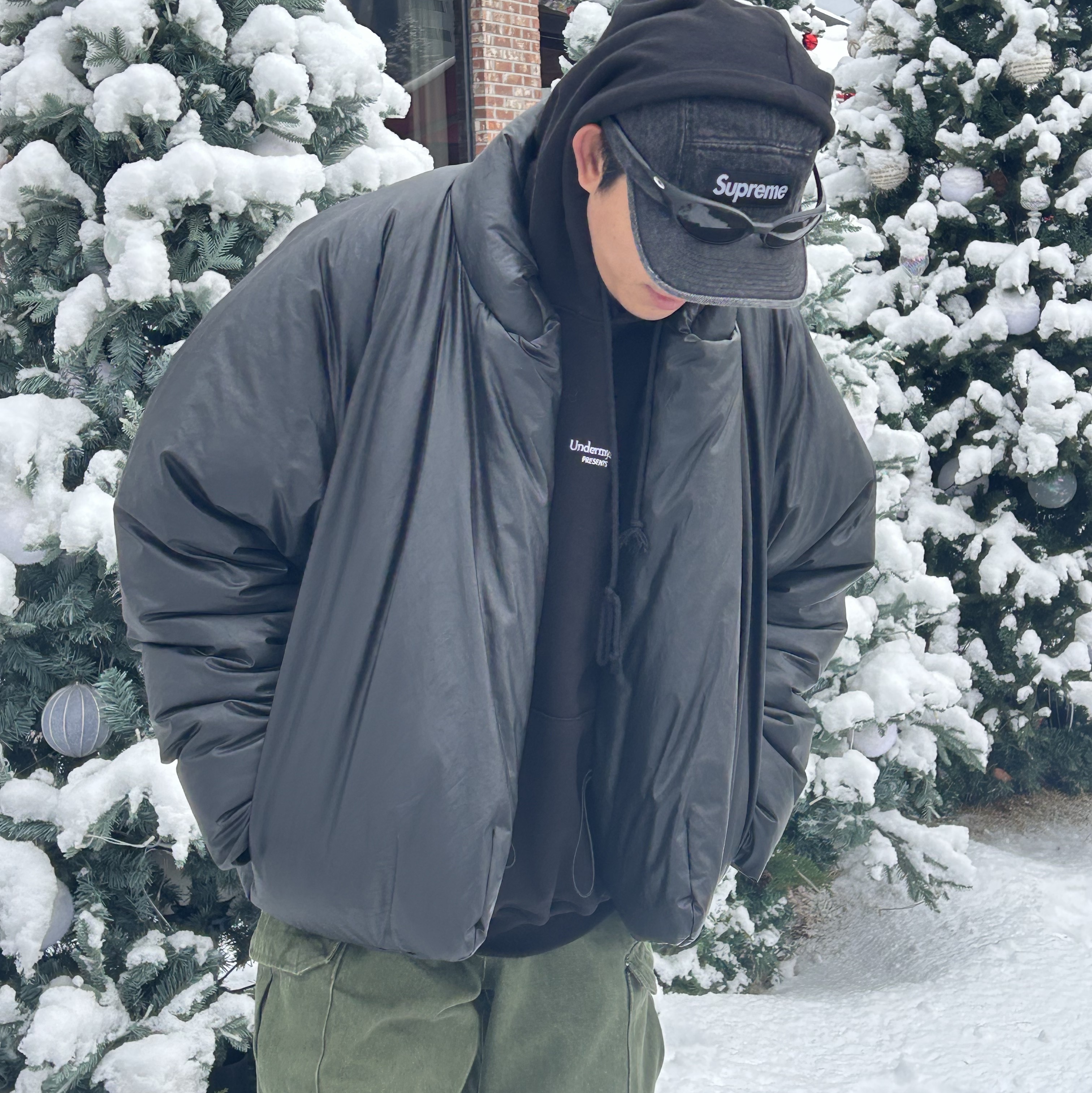 Oakley Eye Jacket Redux Matte Black Frame Prizm Grey Lenses High Bridge Fit, Supreme Denim Camp Cap Black - 24SS 착용 스타일 - 2