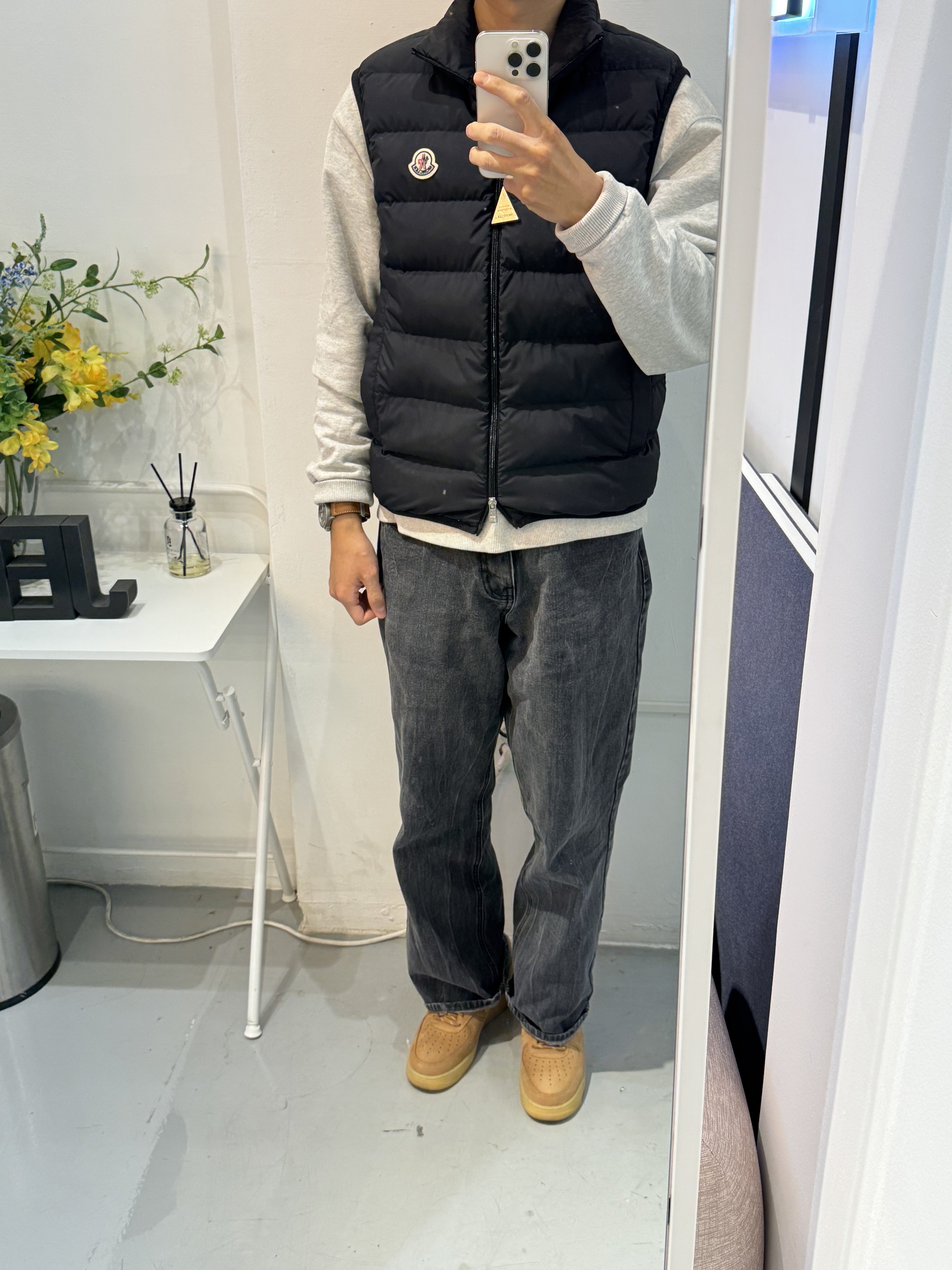 Kenzo Boke Flower Crest Sweatshirt Pale Grey, Nike Air Force 1 '07 WB Flax 착용 스타일