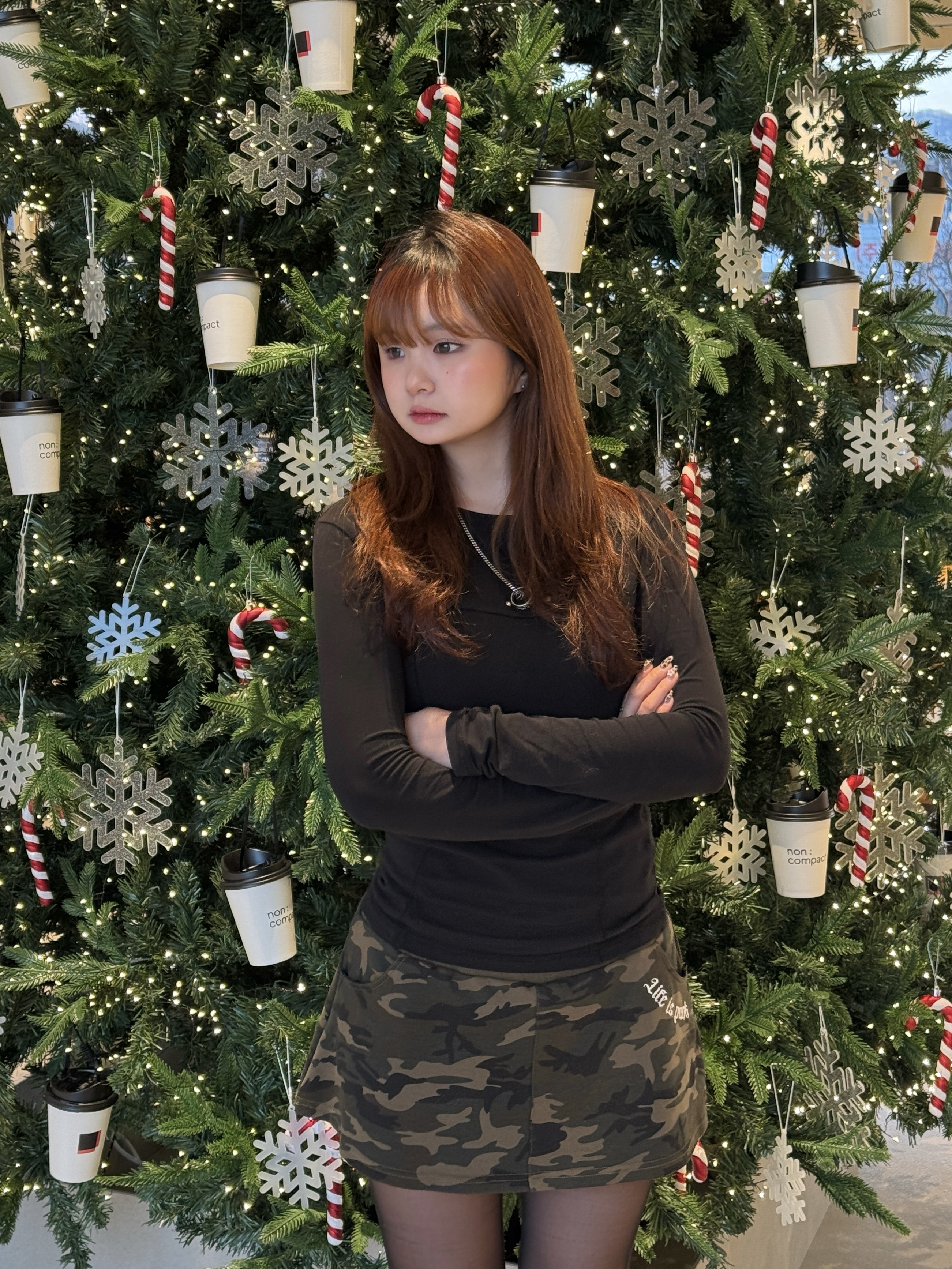 Roughneck Camo low rise skirt 착용 스타일 - 2
