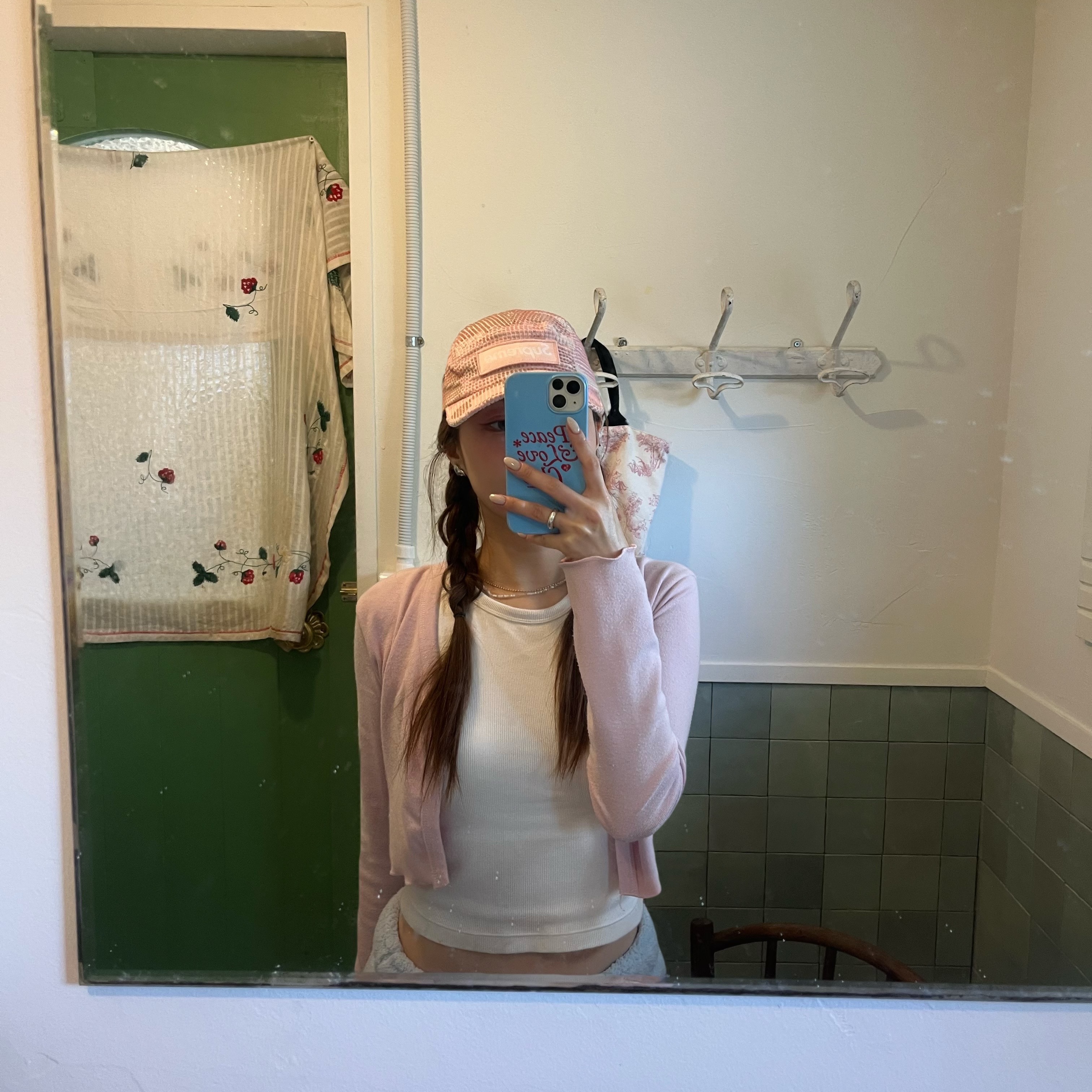 Supreme Camo Grid Velvet Camp Cap Pink Camo - 22FW 착용 스타일 - 2