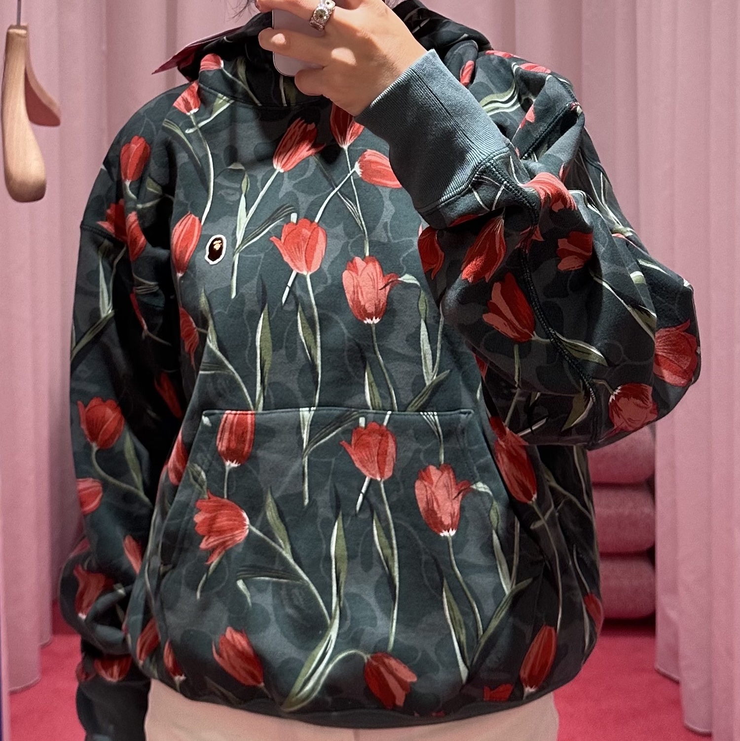 Bape Tulip Camo Oversized Pullover Hoodie Green 착용 스타일