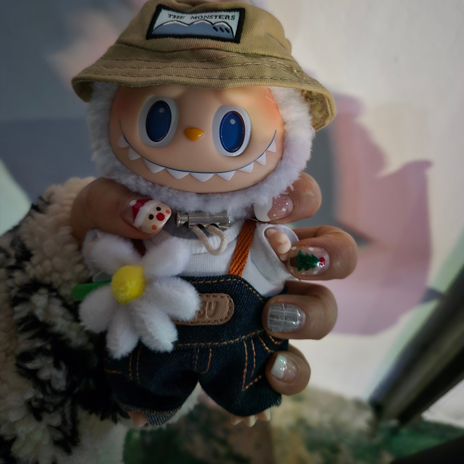 Pop Mart Fall In Wild Labubu Series Toy Keyring, Pop Mart Labubu x Pronounce Lucky Fairy Toy Keyring 착용 스타일 - 1
