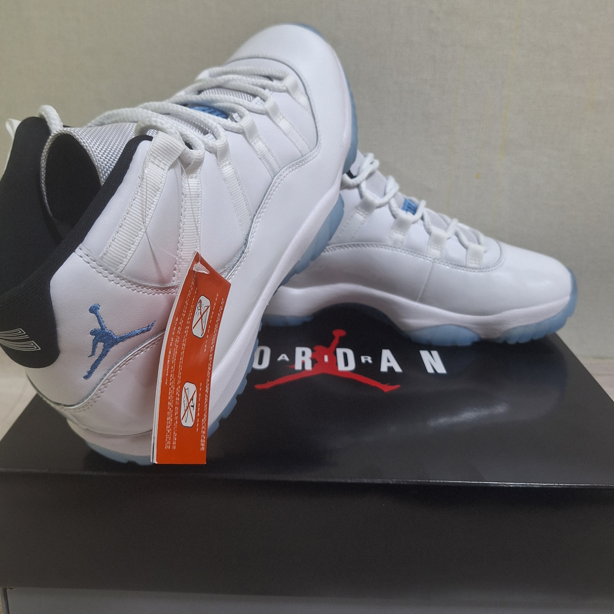 Jordan 11 Retro Legend Blue 2024 착용 스타일 - 4