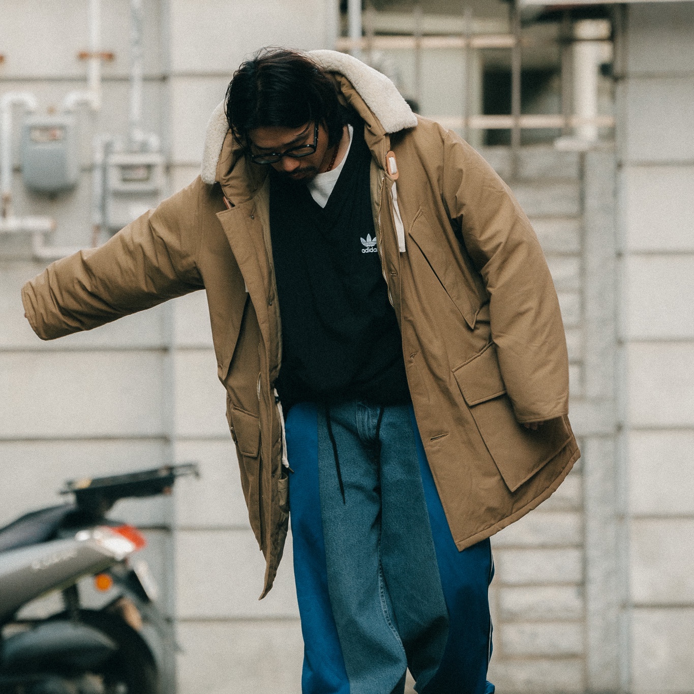 Woolrich Arctic Classic Fit Parka Beige - 24FW, Gentle Monster x Maison Margiela MM114 Black Clear 착용 스타일 - 7