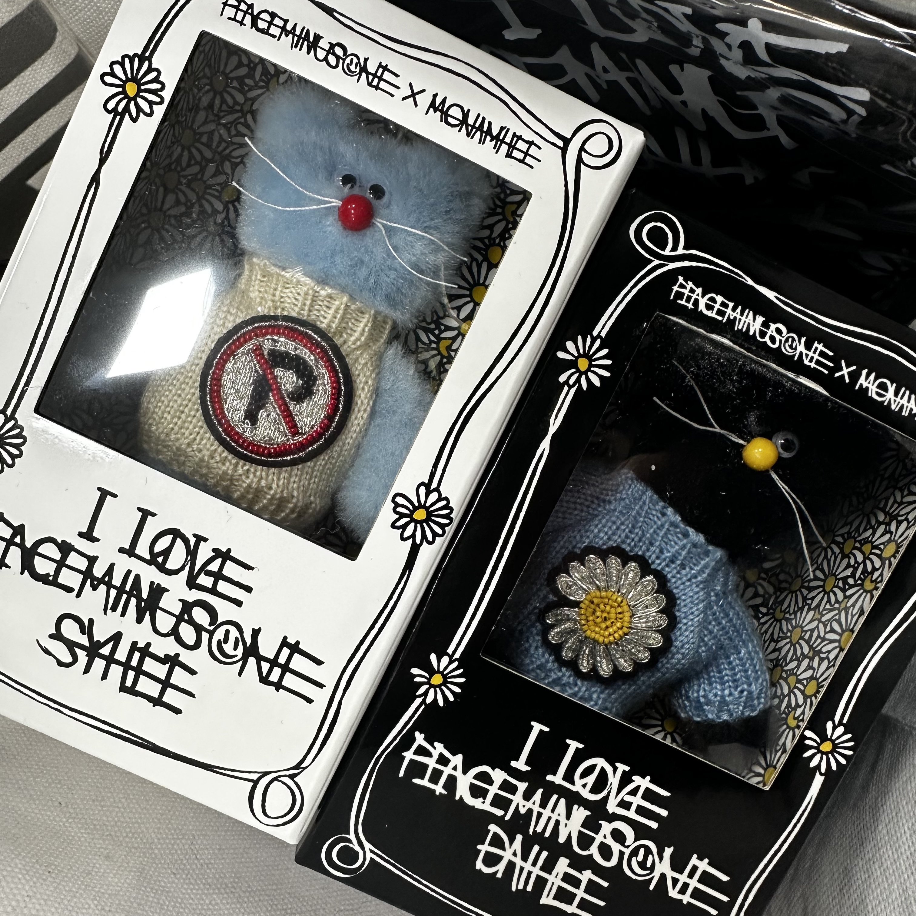 Monamhee x Peaceminusone Daihee Plush Keyring, Monamhee x Peaceminusone Syhee Plush Keyring 착용 스타일
