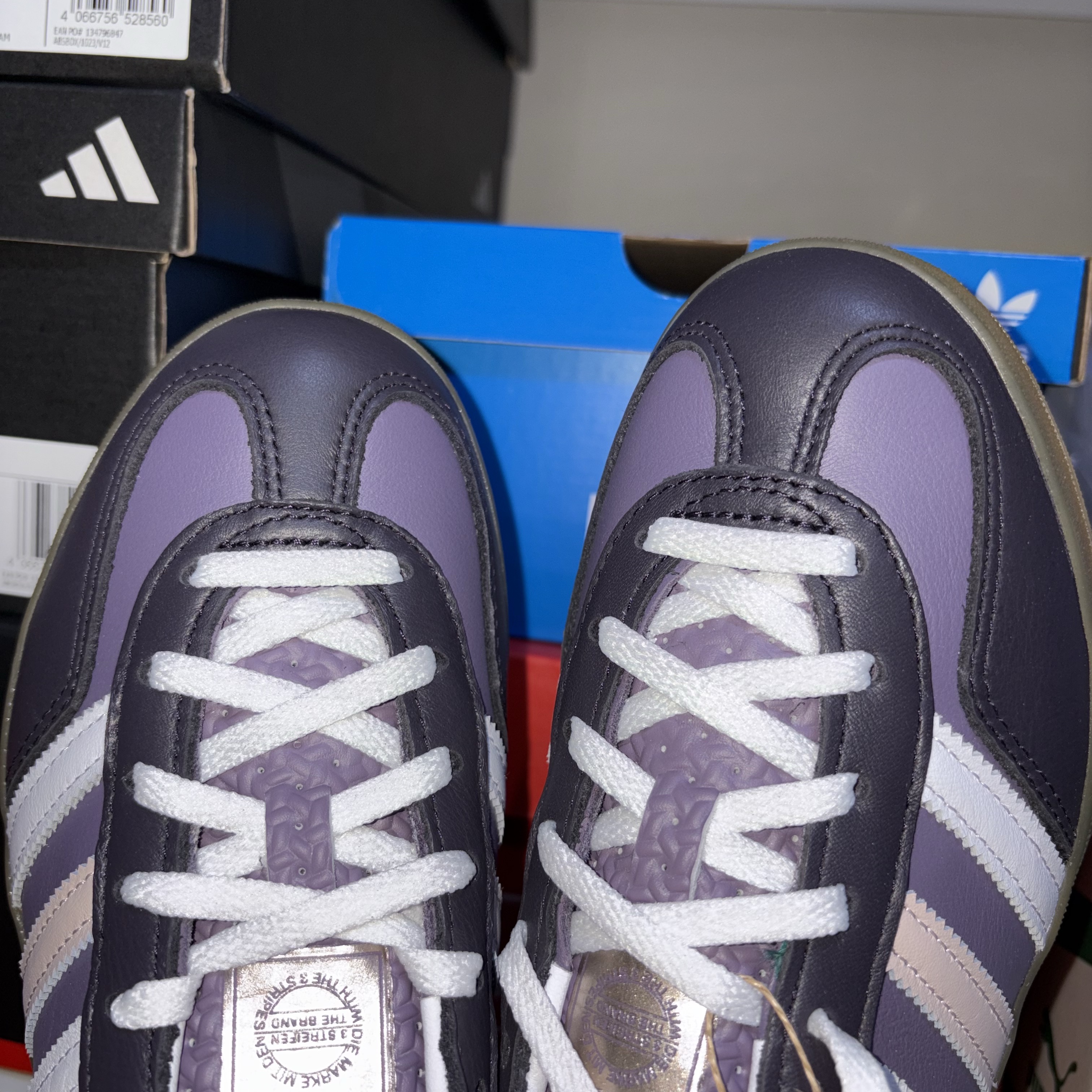 (W) Adidas Gazelle Indoor Shadow Violet Cloud White 착용 스타일 - 2
