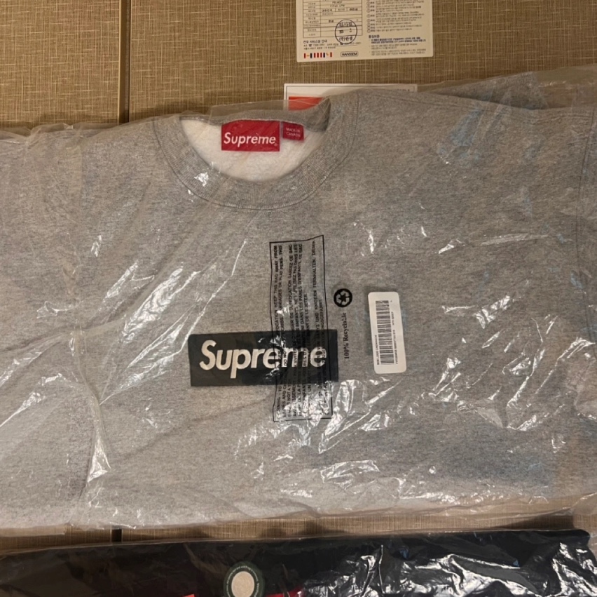 Supreme Box Logo Crewneck Heather Grey - 22FW 착용 스타일