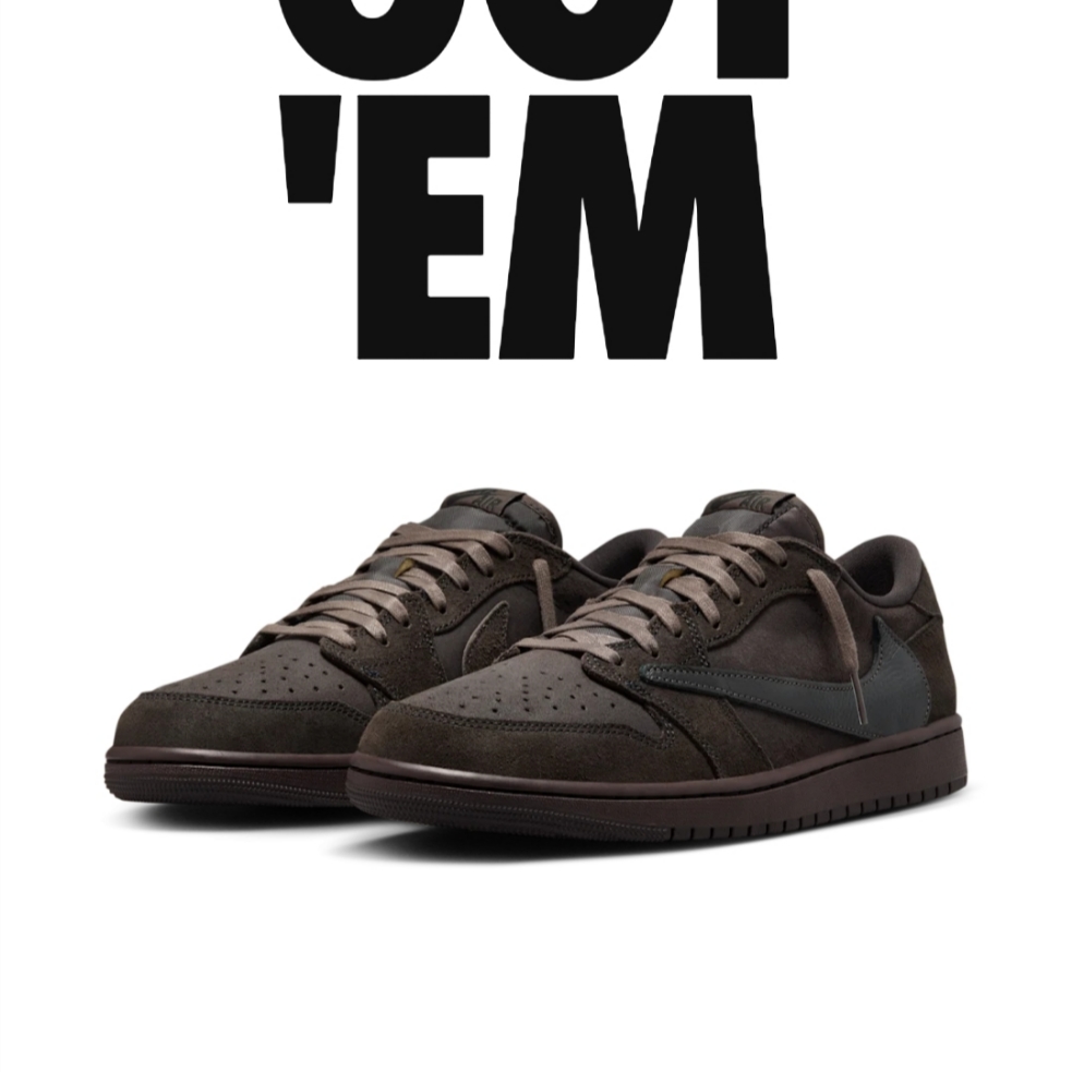 Jordan 1 x Travis Scott Retro Low OG SP Velvet Brown and Dark Mocha 착용 스타일