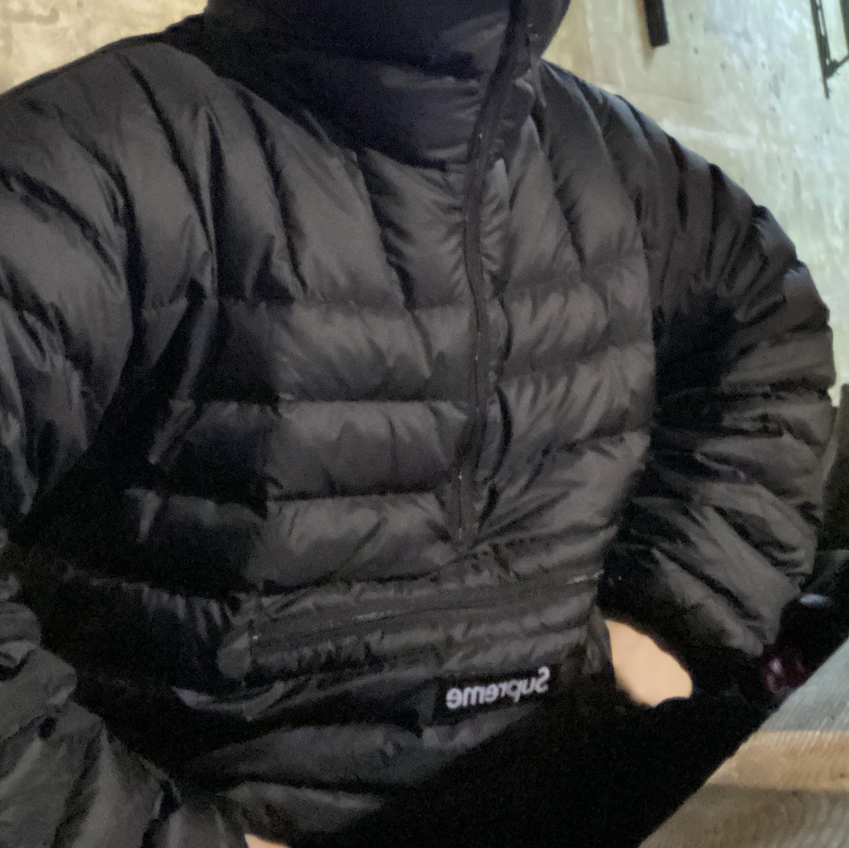 Supreme Micro Down Half Zip Hooded Pullover Black - 24FW 착용 스타일