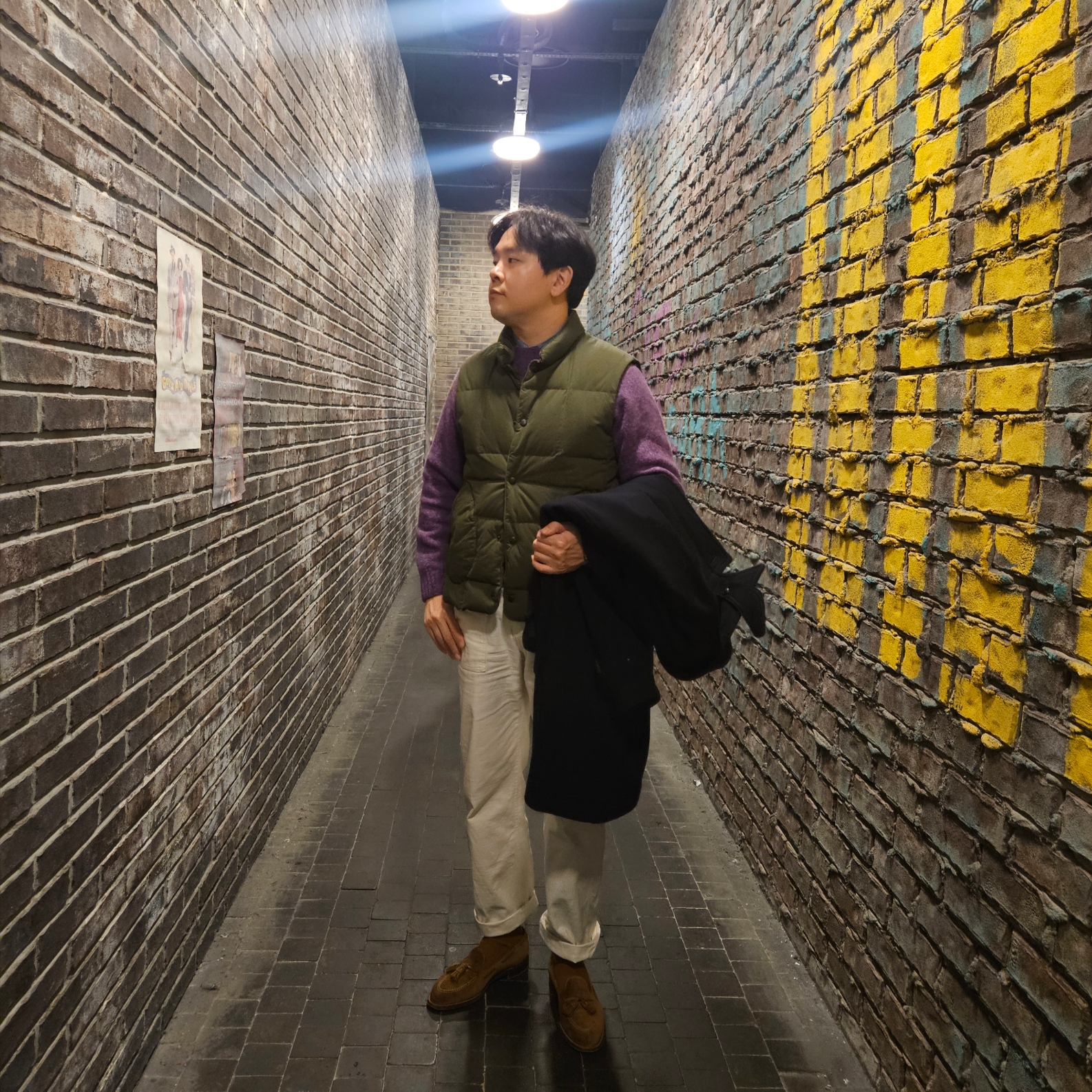 Kaptain Sunshine Traveller Coat Top Navy, Alden 6243 Suede Unlined Flex Penny Loafer Snuff - D 착용 스타일 - 3