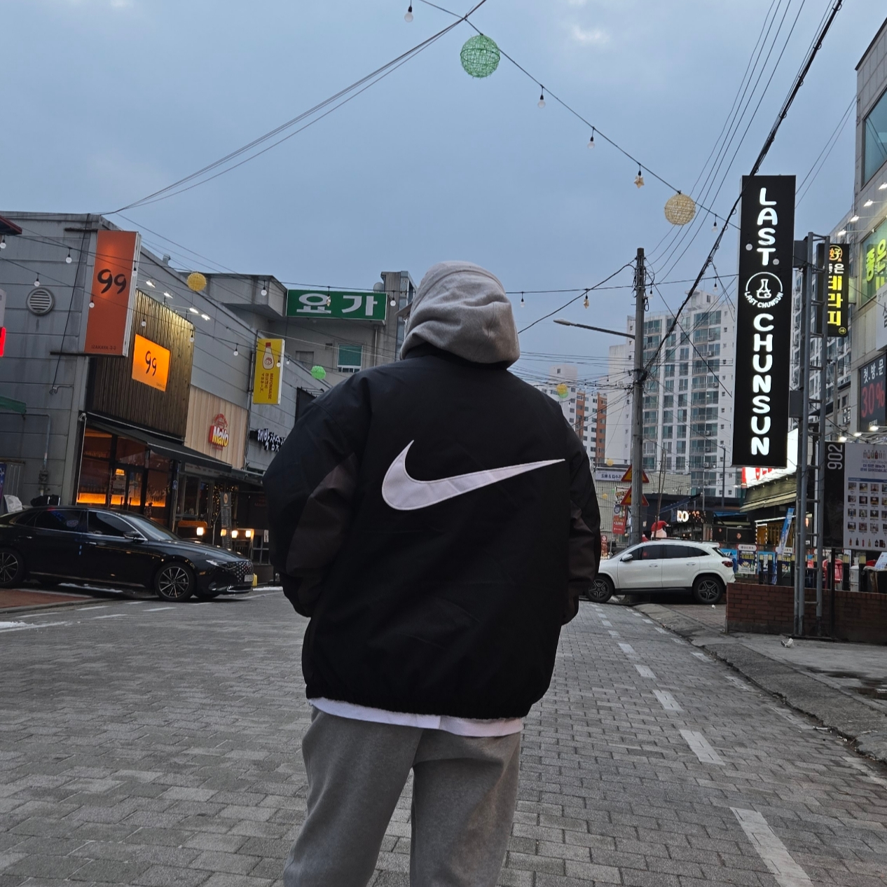 Supreme Mesh Pocket Camp Cap Silver - 24FW, Nike Solo Swoosh Puffer Black - Asia 착용 스타일 - 2