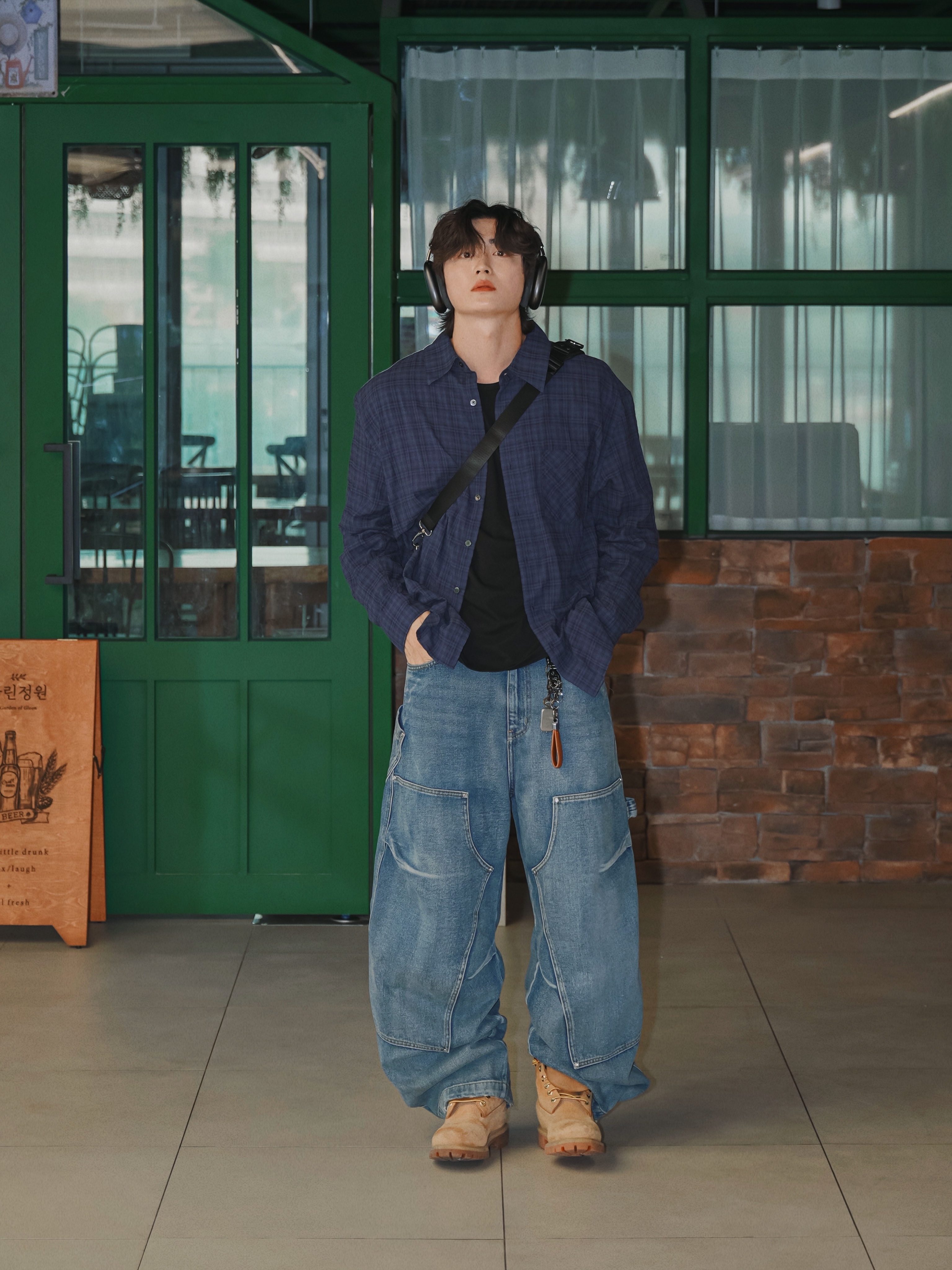Timberland Premium 6 inch Waterproof Boot Wheat Nubuck - Wide, Apple AirPods Max USB C Midnight (Korean Ver.) 착용 스타일 - 1
