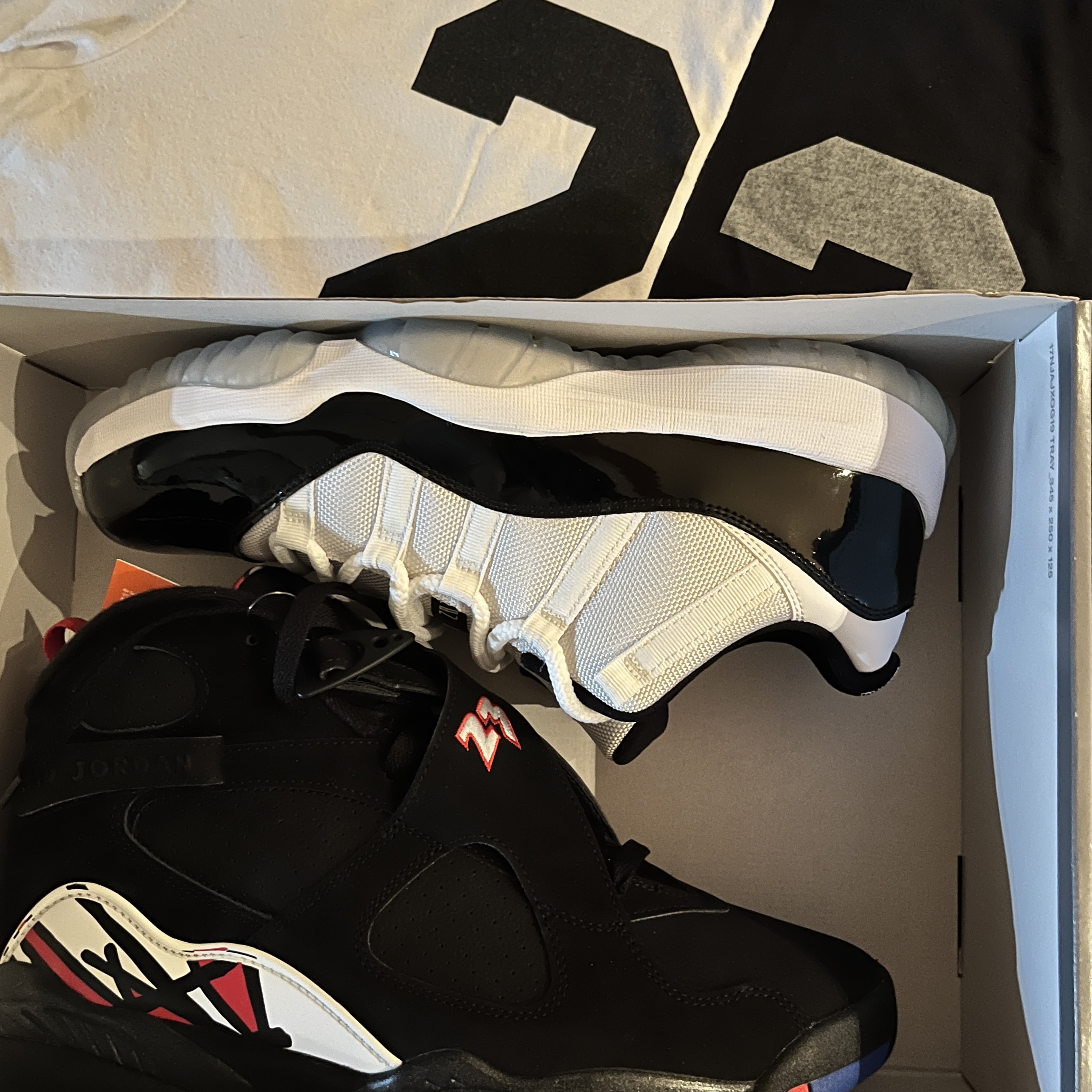 Jordan 11 Retro Low Concord, Jordan 8 Retro Playoffs 2023 착용 스타일 - 5