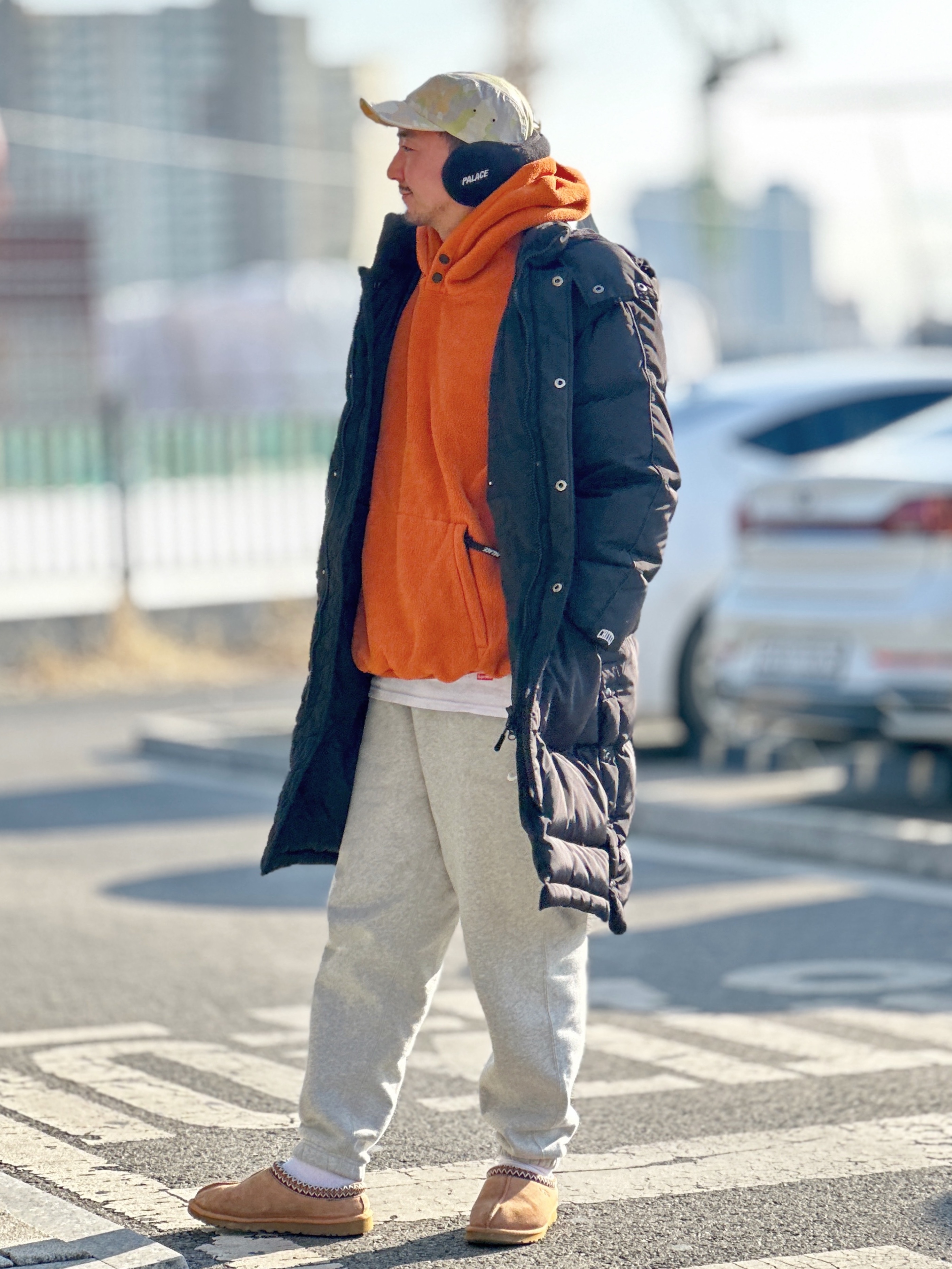 Supreme x Stone Island Reactive Ice Camo Ripstop Camp Cap Tan - 22SS, Palace Polartec Earwarmer Black - 23FW 착용 스타일