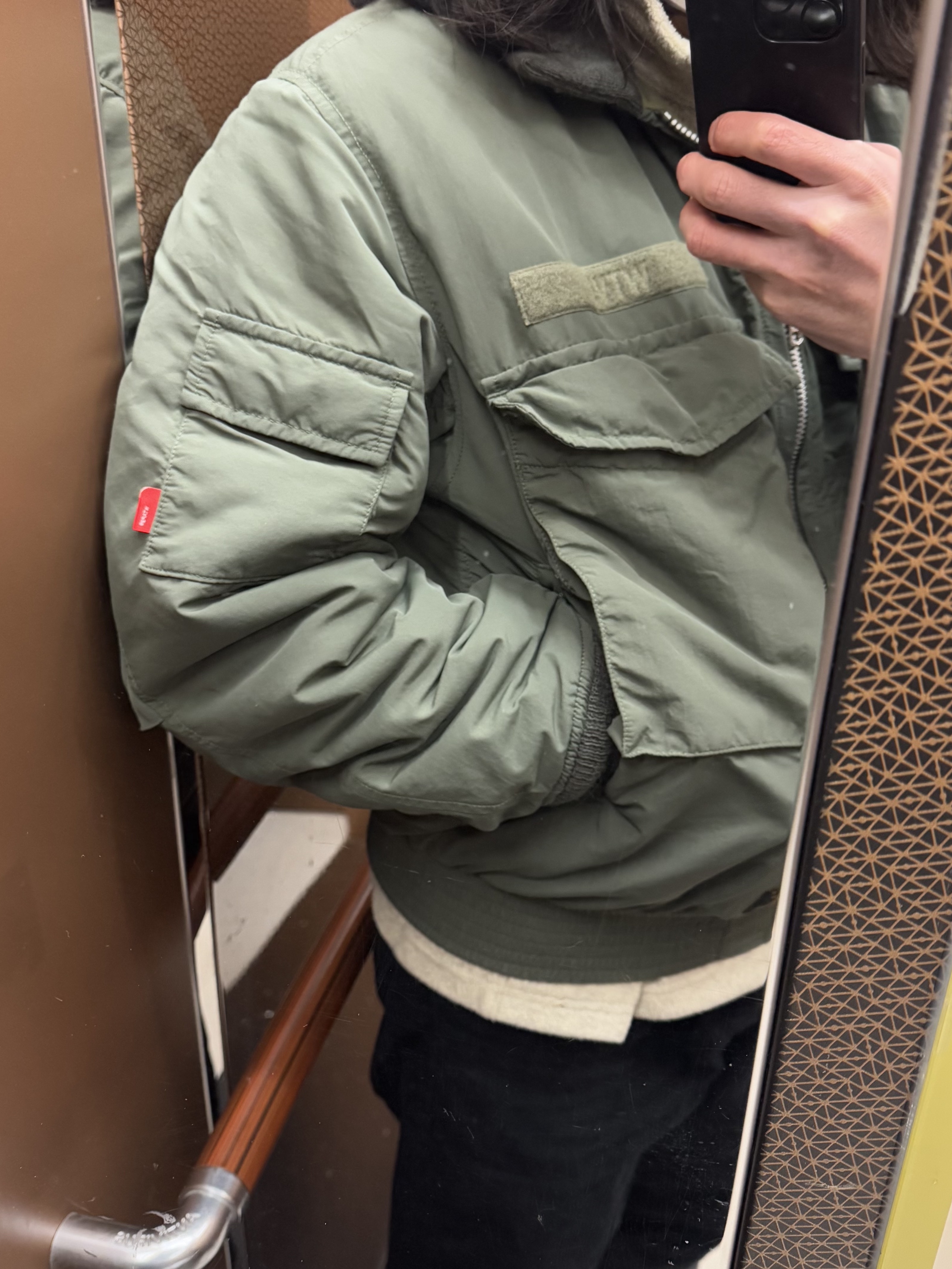Supreme x Kate Moss Fleece Jacket Natural - 24FW, Hysteric Glamour Guitar Girl Mesh Cap Black 착용 스타일 - 7