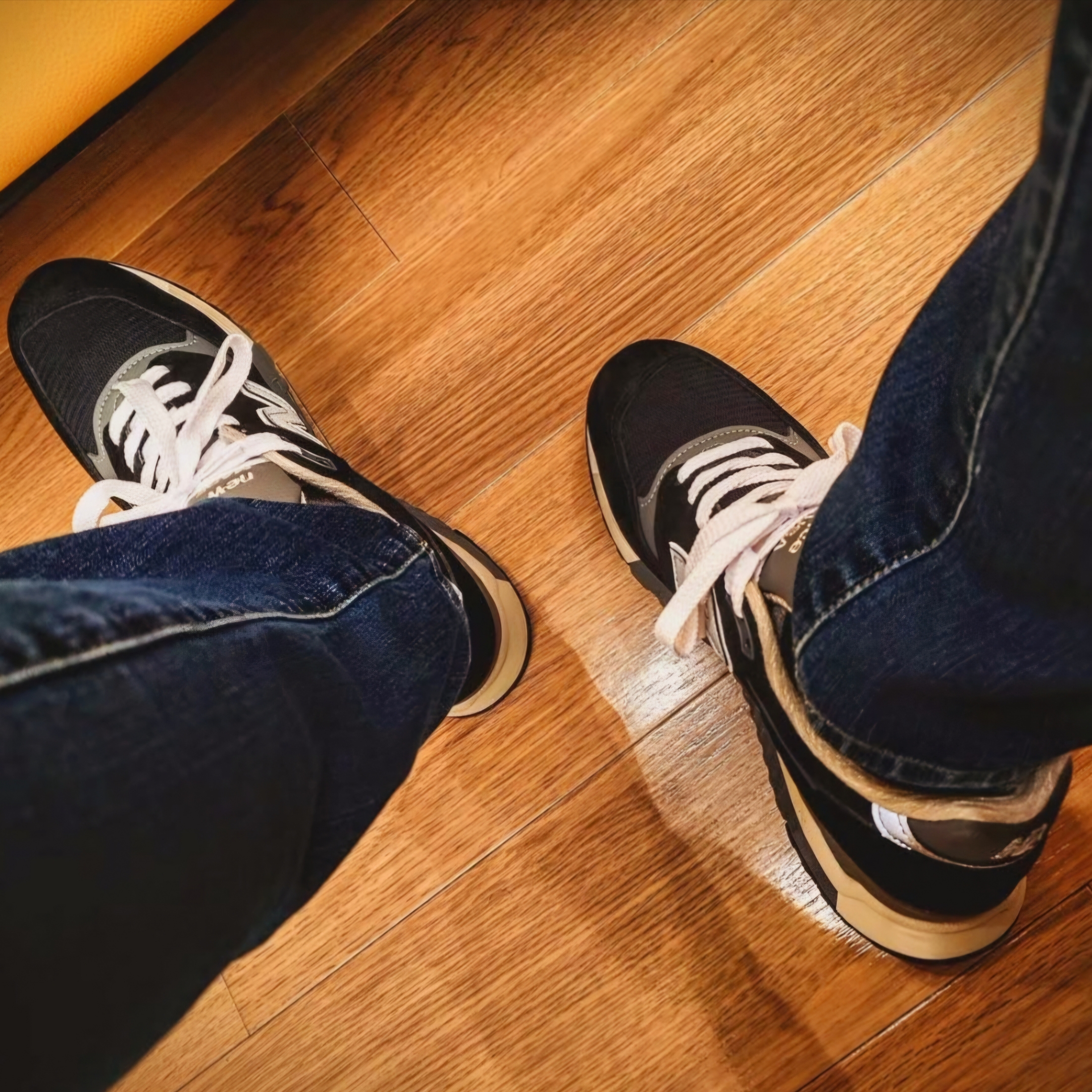 New Balance 998 Made in USA Black Silver 착용 스타일