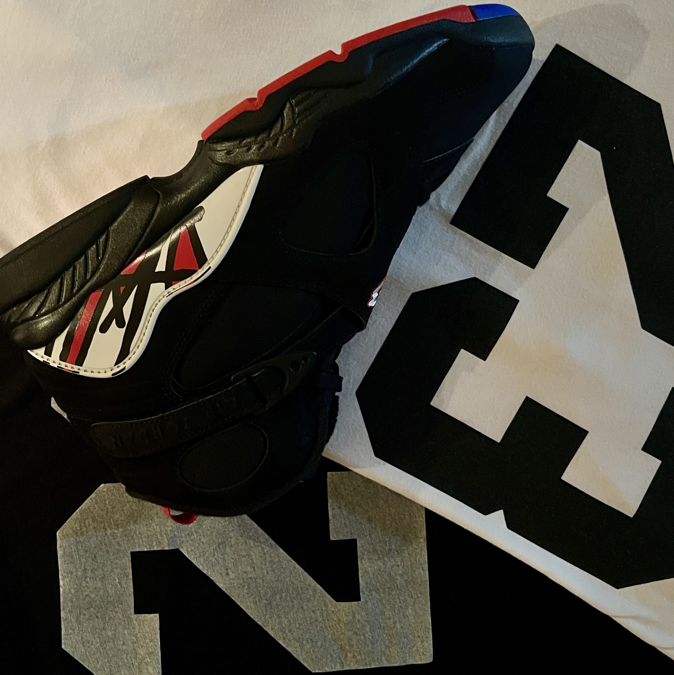 Jordan 11 Retro Low Concord, Jordan 8 Retro Playoffs 2023 착용 스타일 - 4