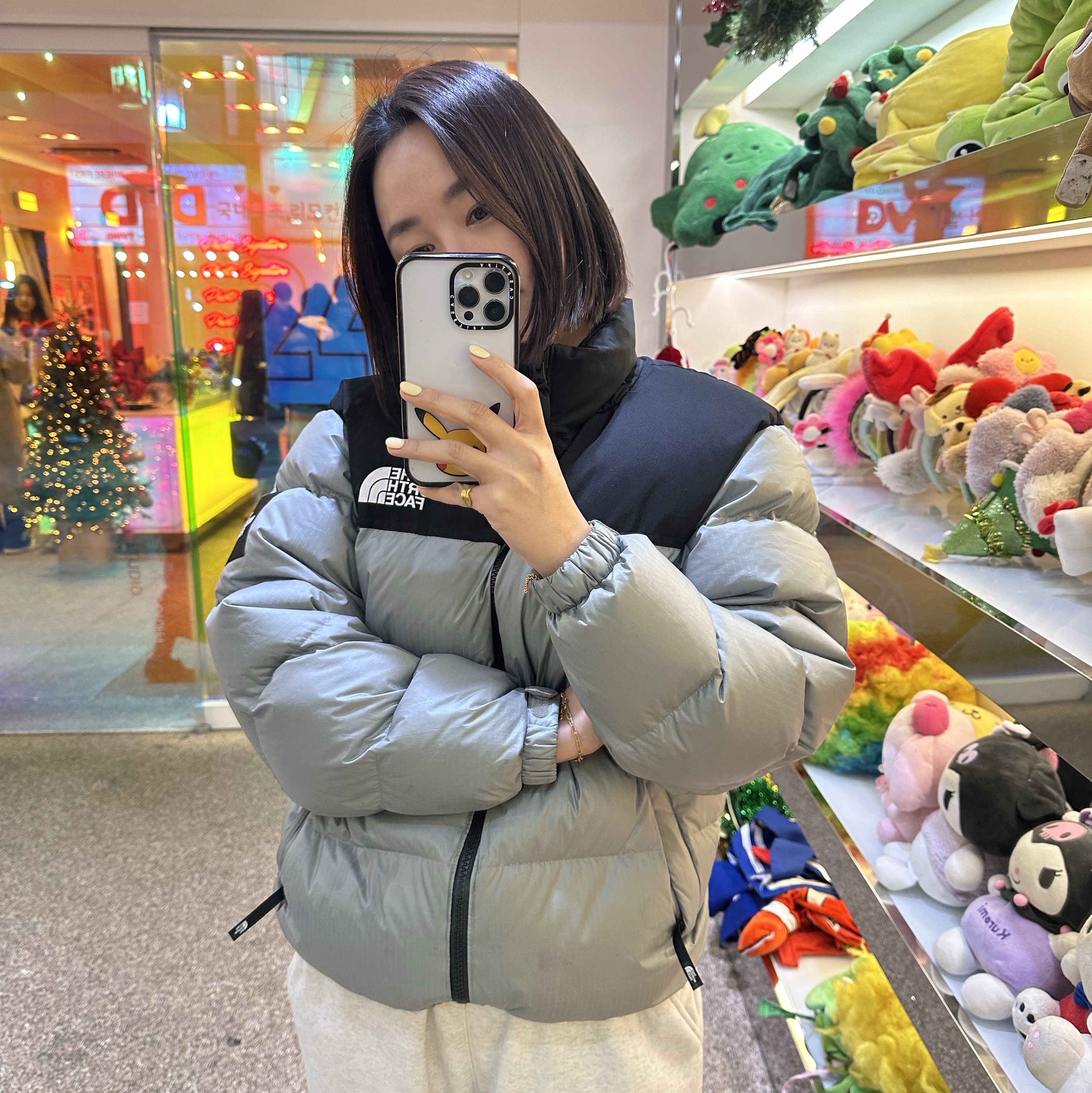 The North Face White Label Novelty Nuptse Down Jacket Avocado 착용 스타일
