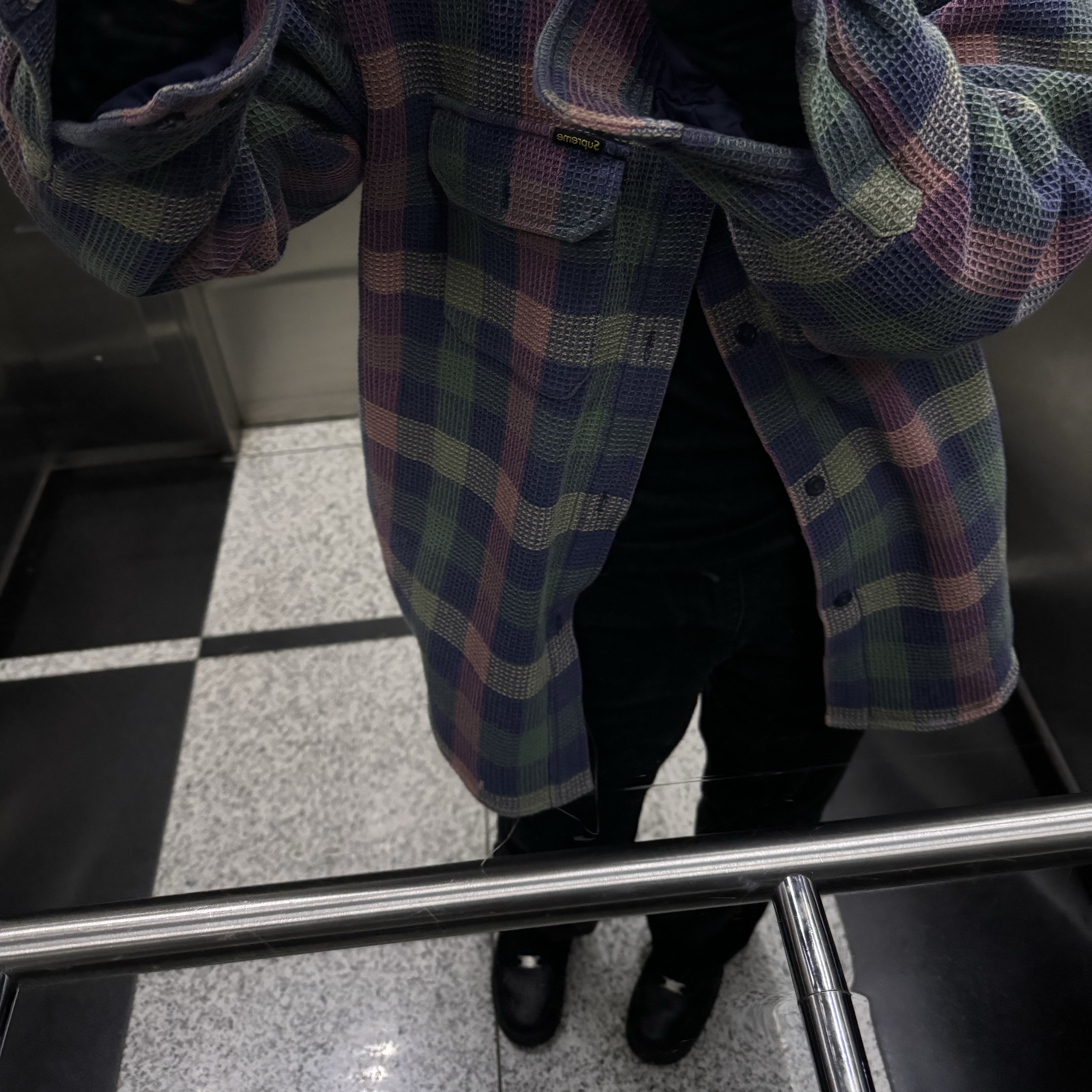 Supreme Waffle Plaid Hooded Shirt Multicolor - 24FW, Nike Air Force 1 '07 Low Triple Black 착용 스타일