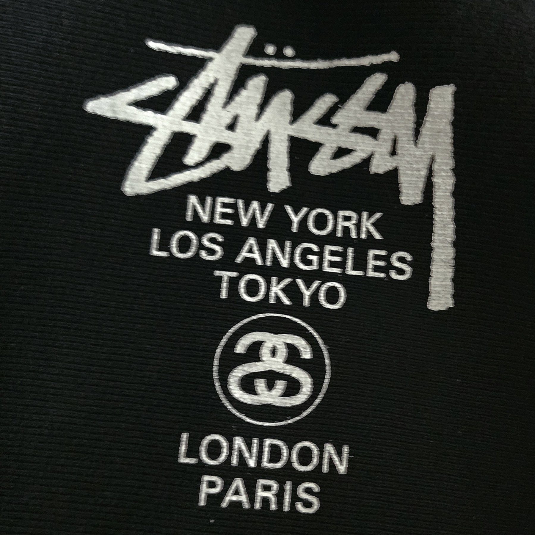 Stussy World Tour Hoodie Pigment Dyed Black 착용 스타일