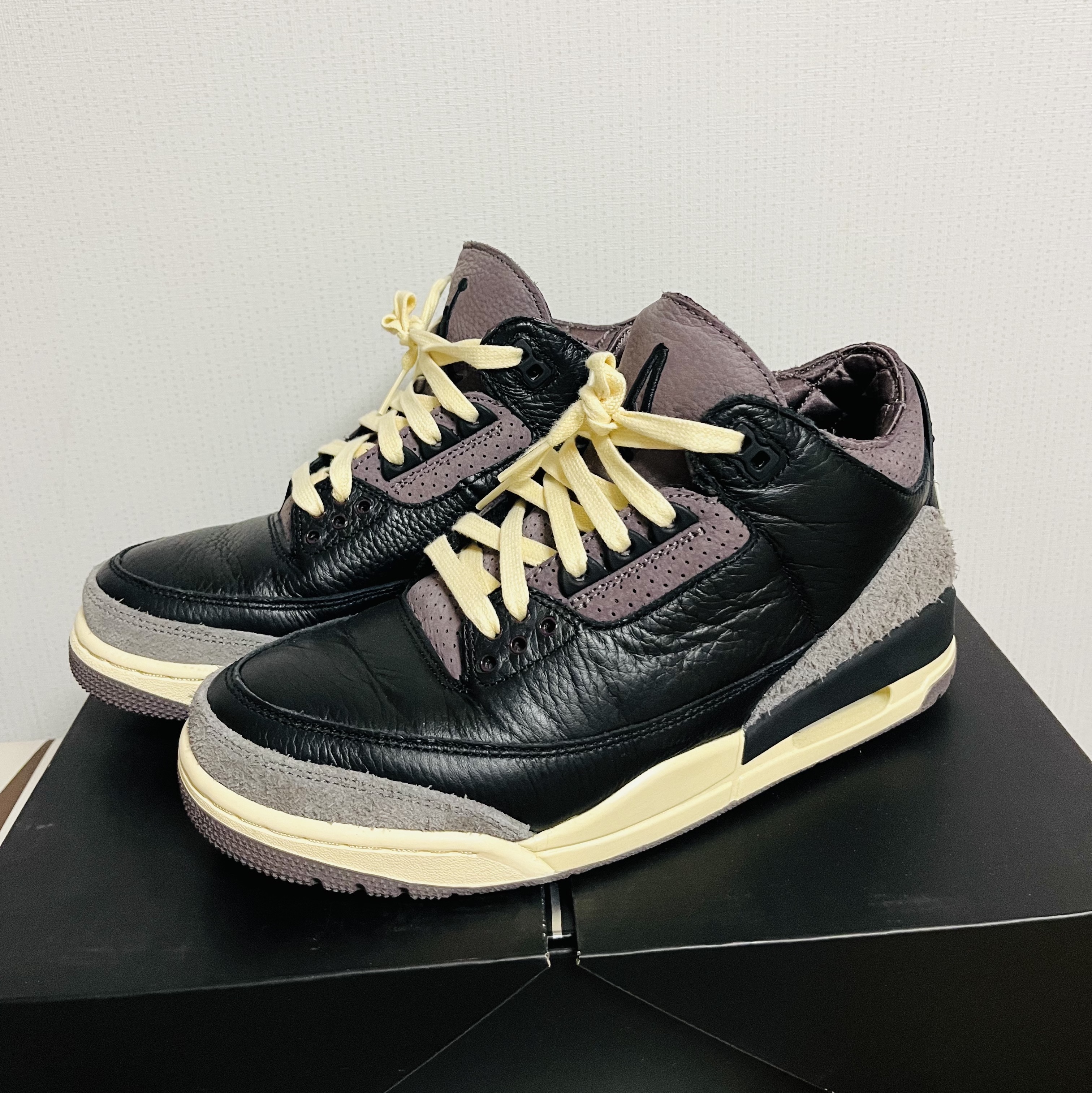 (W) Jordan 3 x A Ma Maniere Retro OG SP Black and Flat Pewter 착용 스타일 - 3