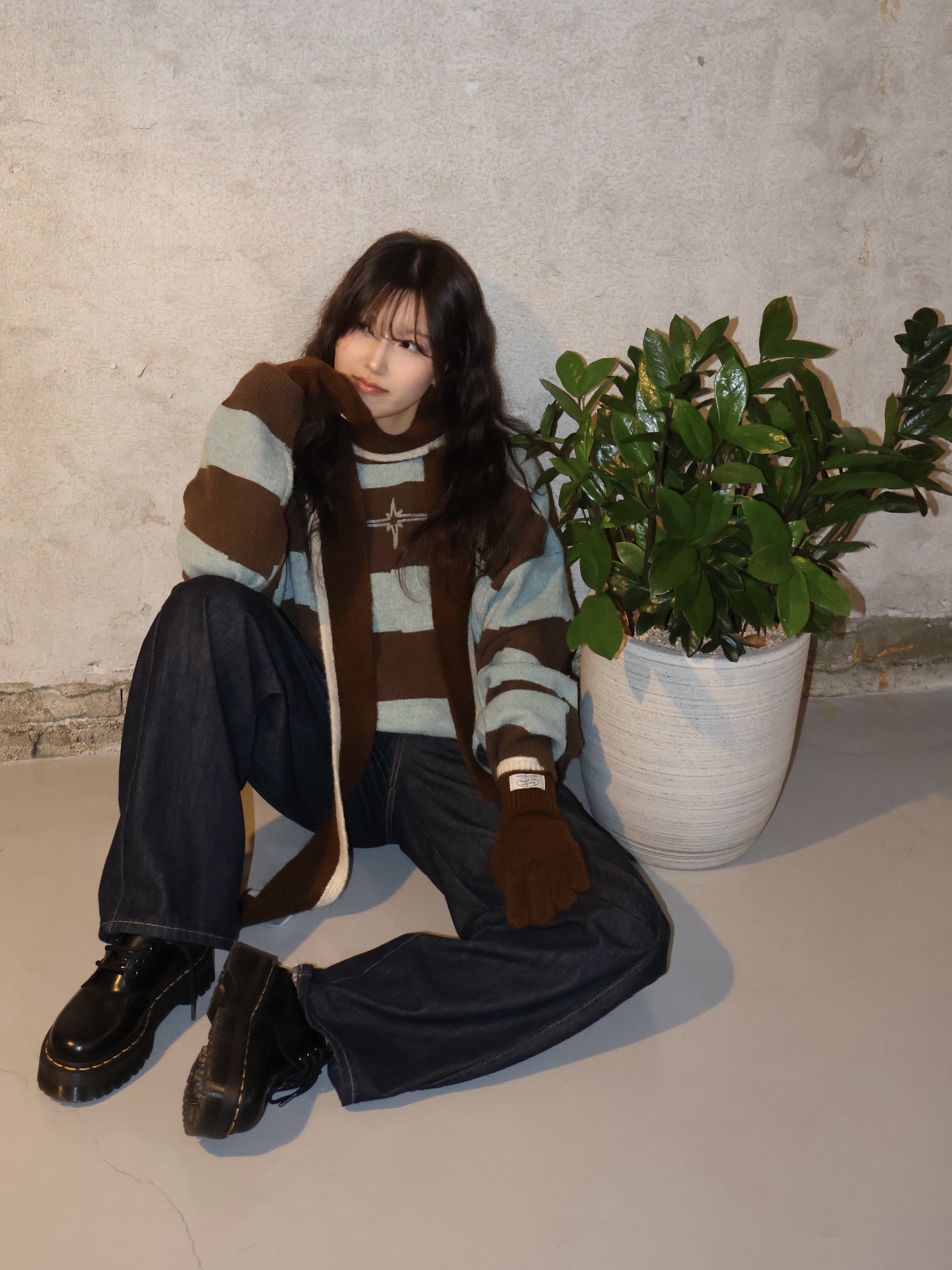 Dr. Martens Women 1461 Quad Black 착용 스타일 - 1