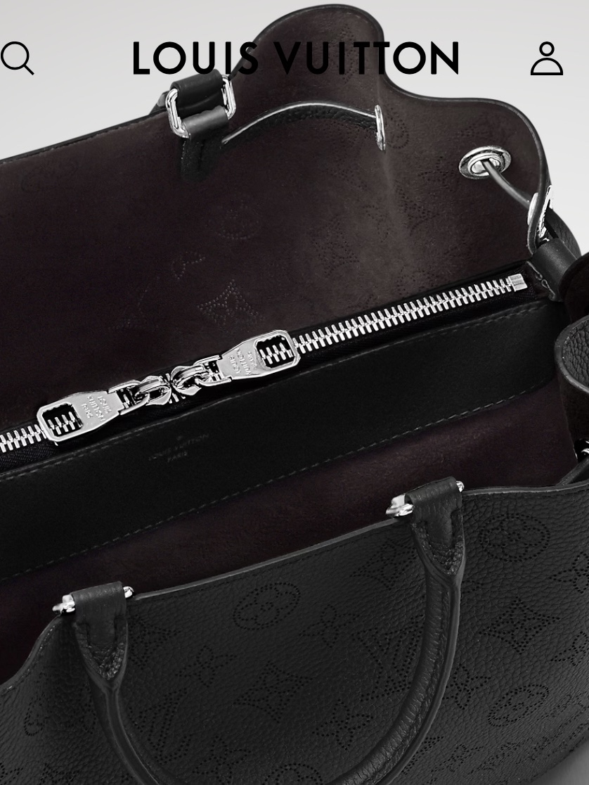 Louis Vuitton Bella Tote Bag Black 착용 스타일 - 5