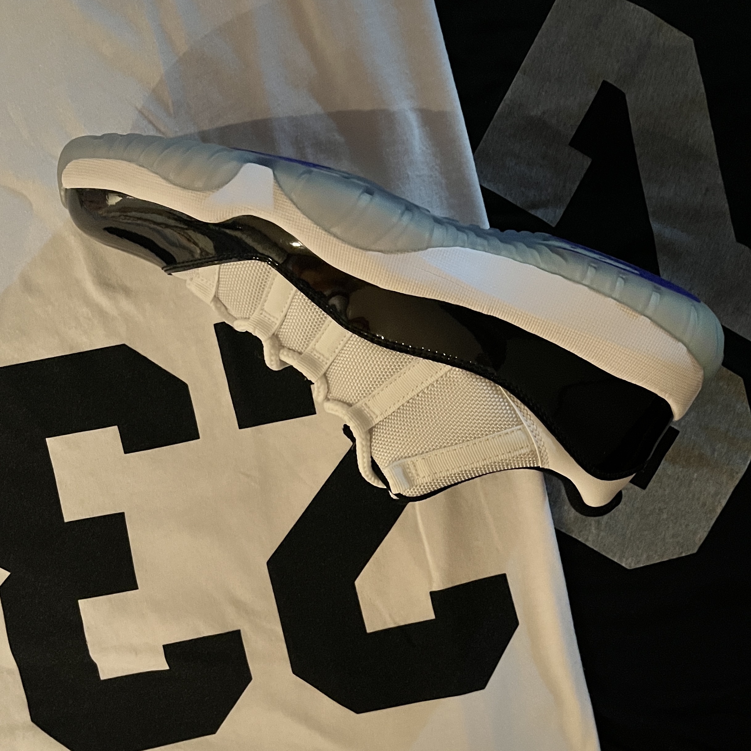 Jordan 11 Retro Low Concord, Jordan 8 Retro Playoffs 2023 착용 스타일 - 3