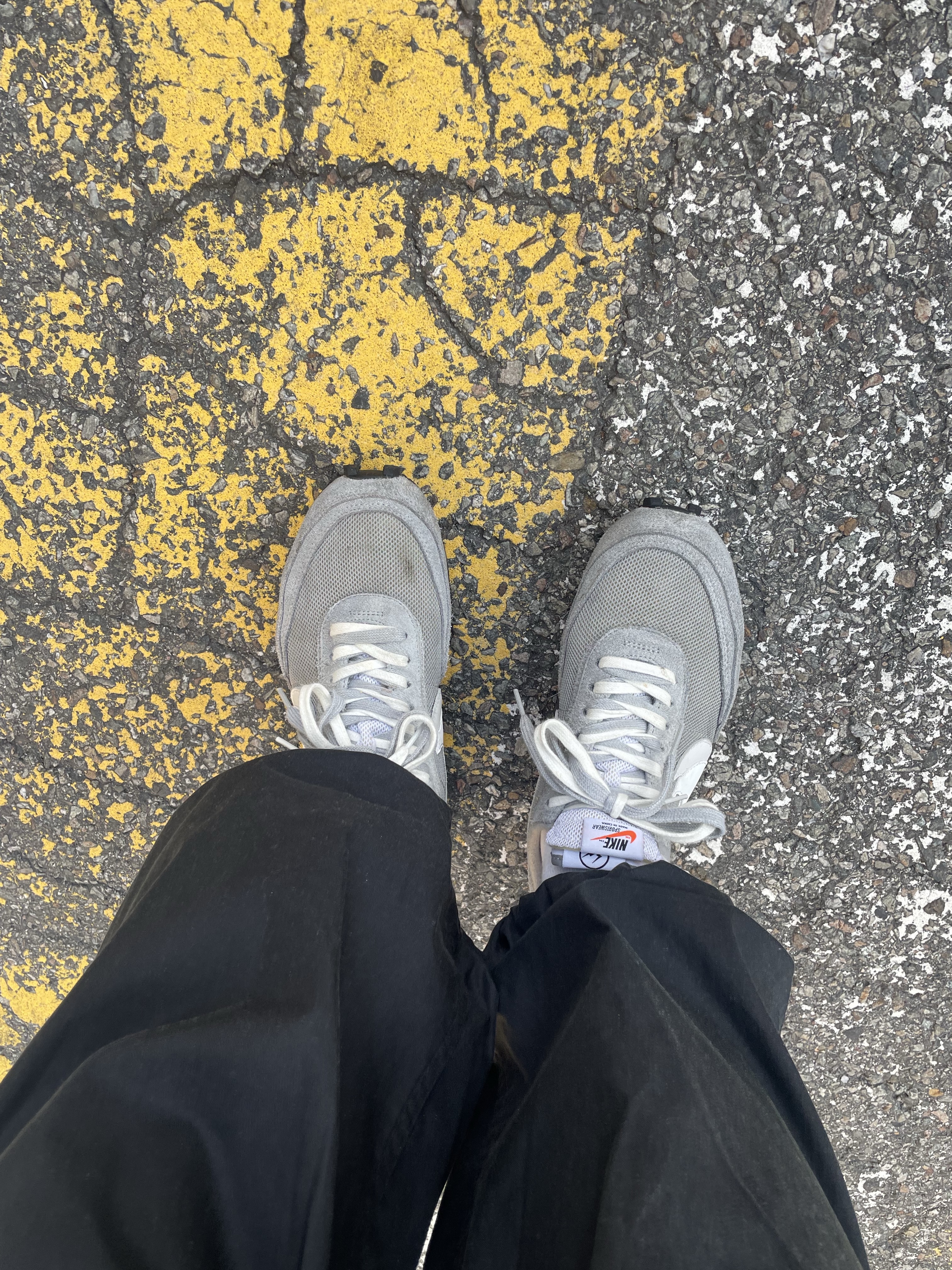 Nike x Sacai x Fragment LDWaffle Light Smoke Grey 착용 스타일