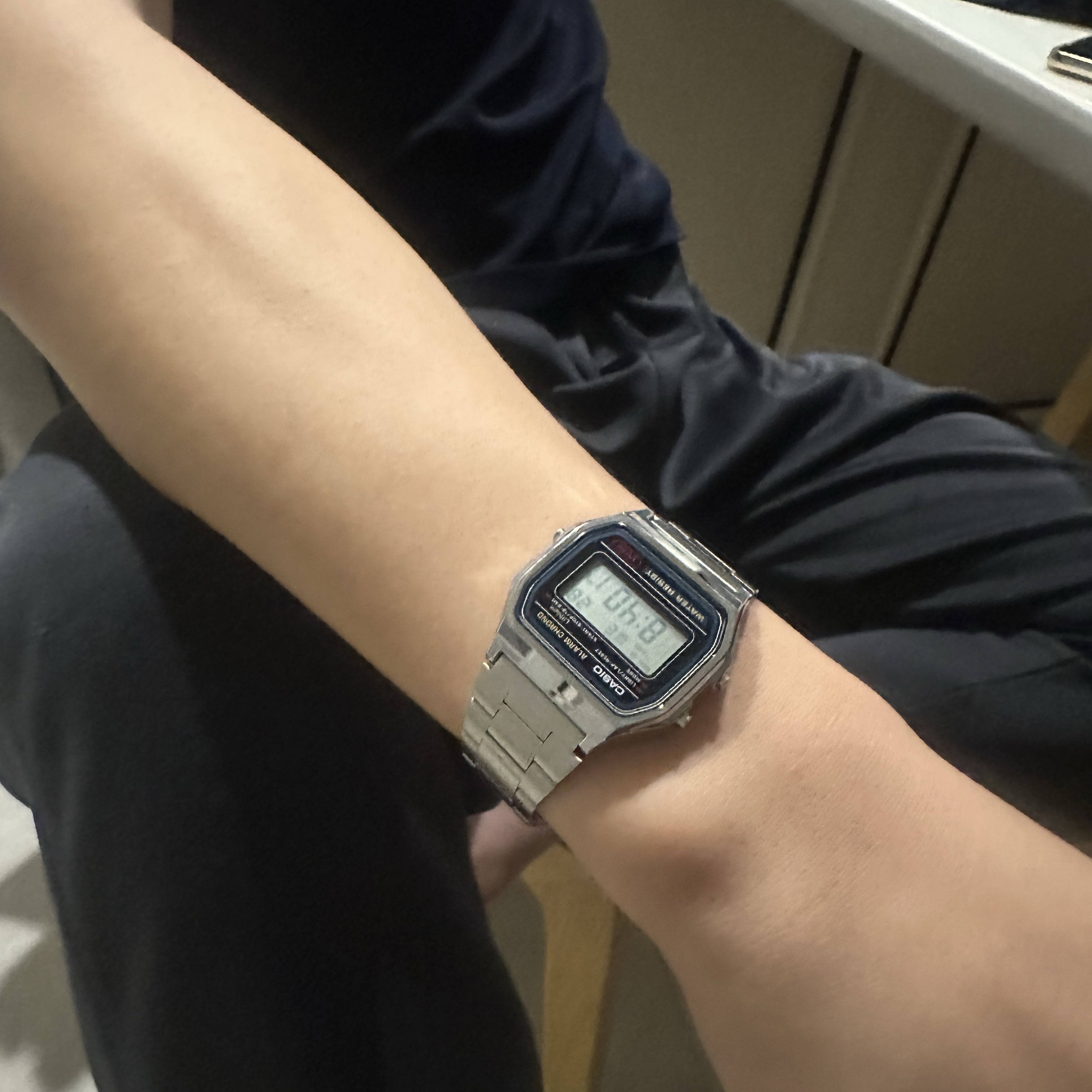 Casio A-158WA-1 착용 스타일 - 2