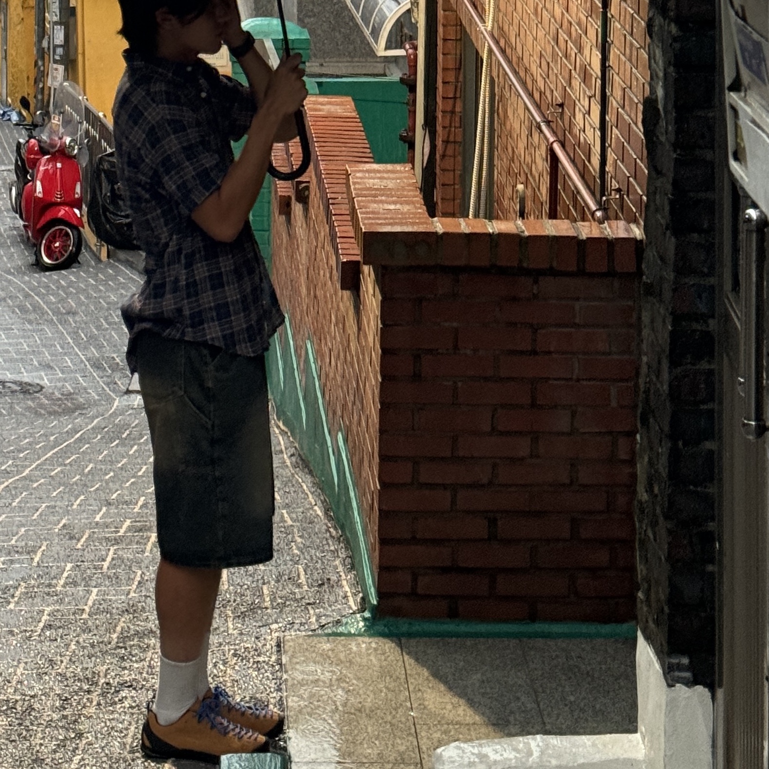 Keen Jasper Suede Sneakers Camel 착용 스타일 - 2