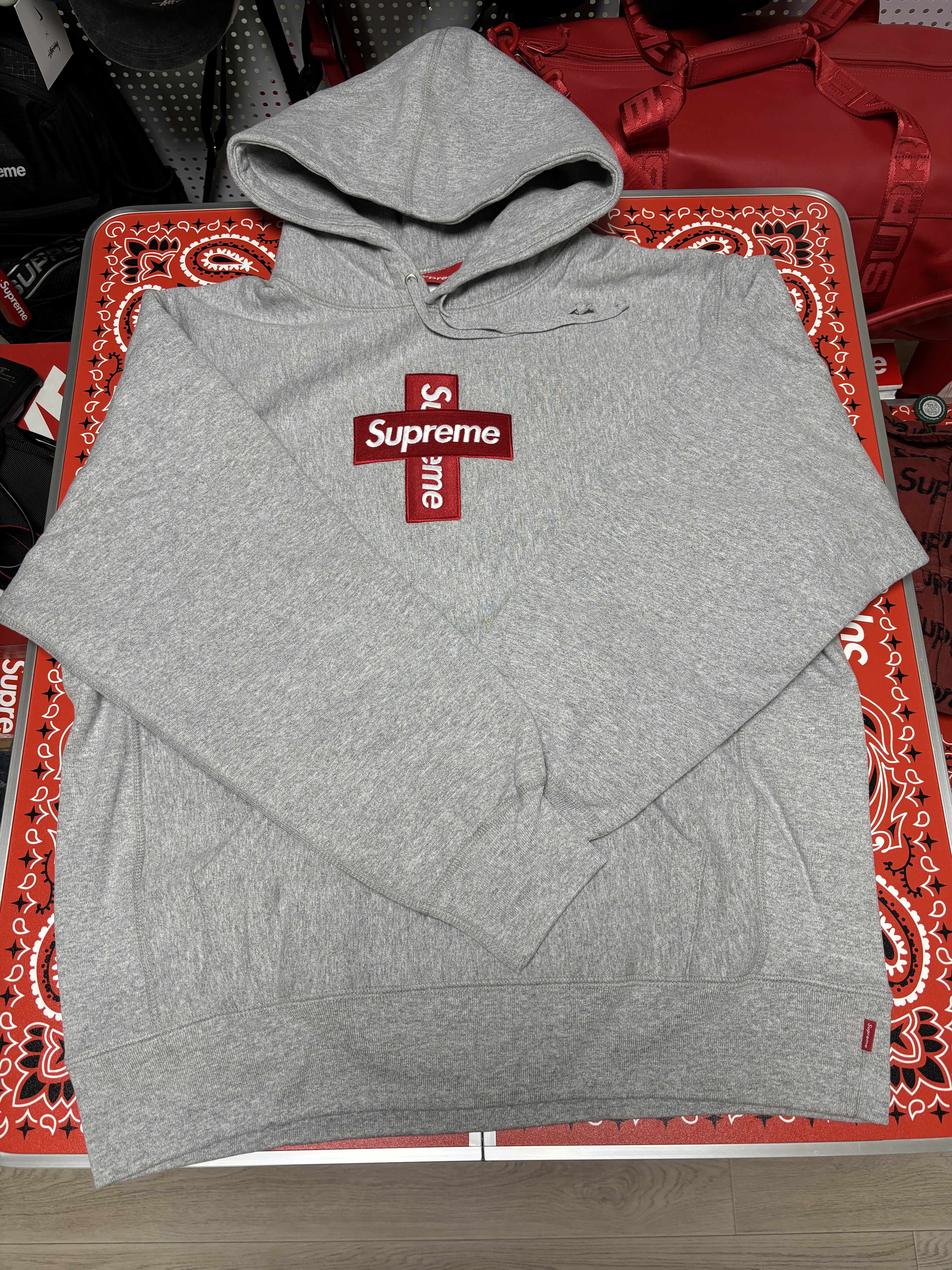 Supreme Cross Box Logo Hooded Sweatshirt Heather Grey - 20FW 착용 스타일 - 1