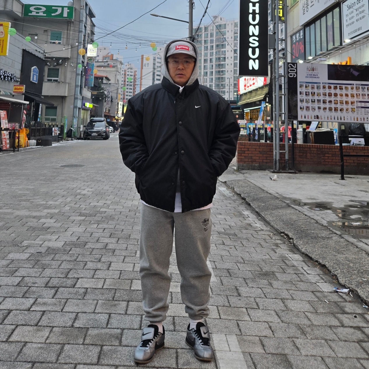 Supreme Mesh Pocket Camp Cap Silver - 24FW, Nike Solo Swoosh Puffer Black - Asia 착용 스타일 - 1