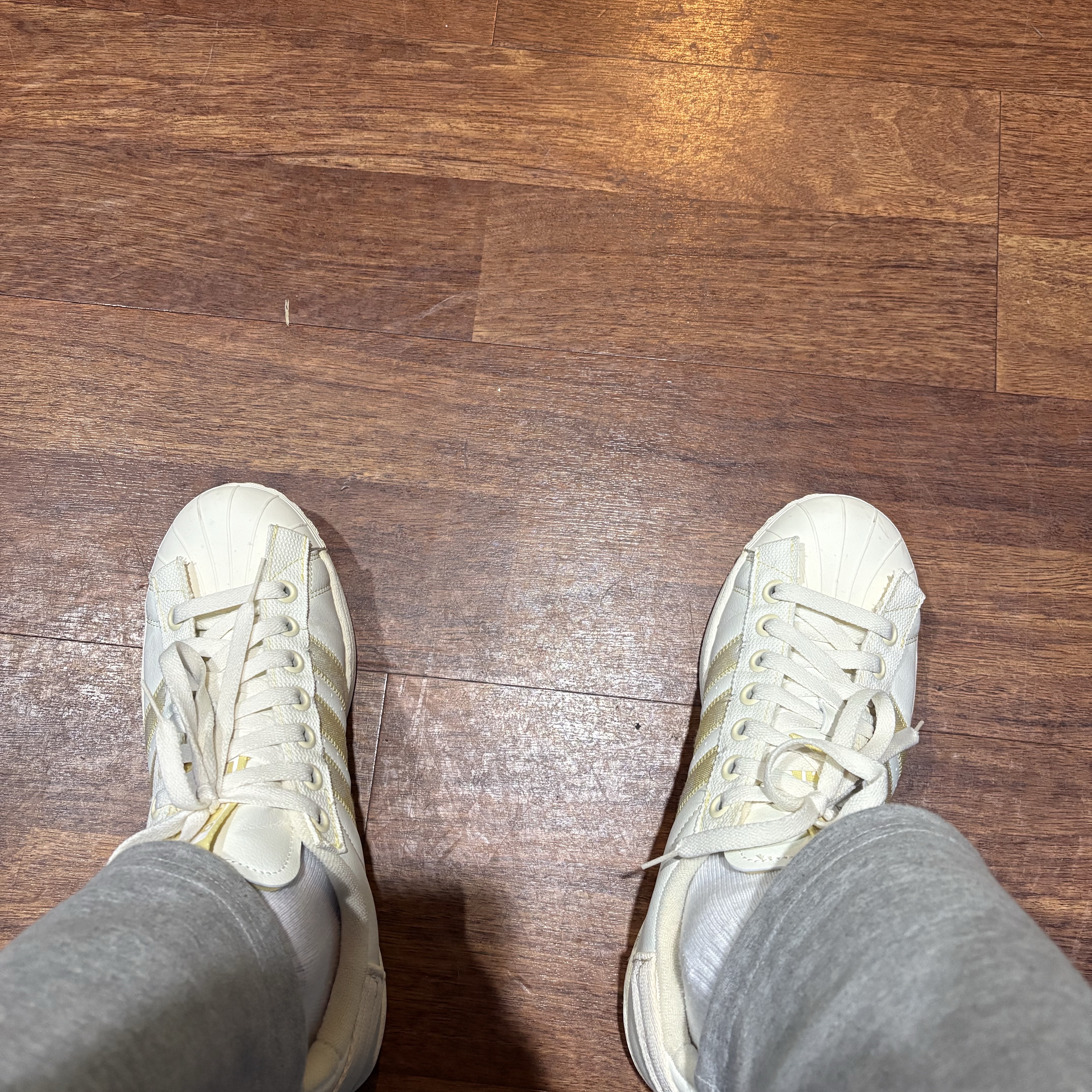 Adidas x Parley Superstar Off White Wonder White 착용 스타일