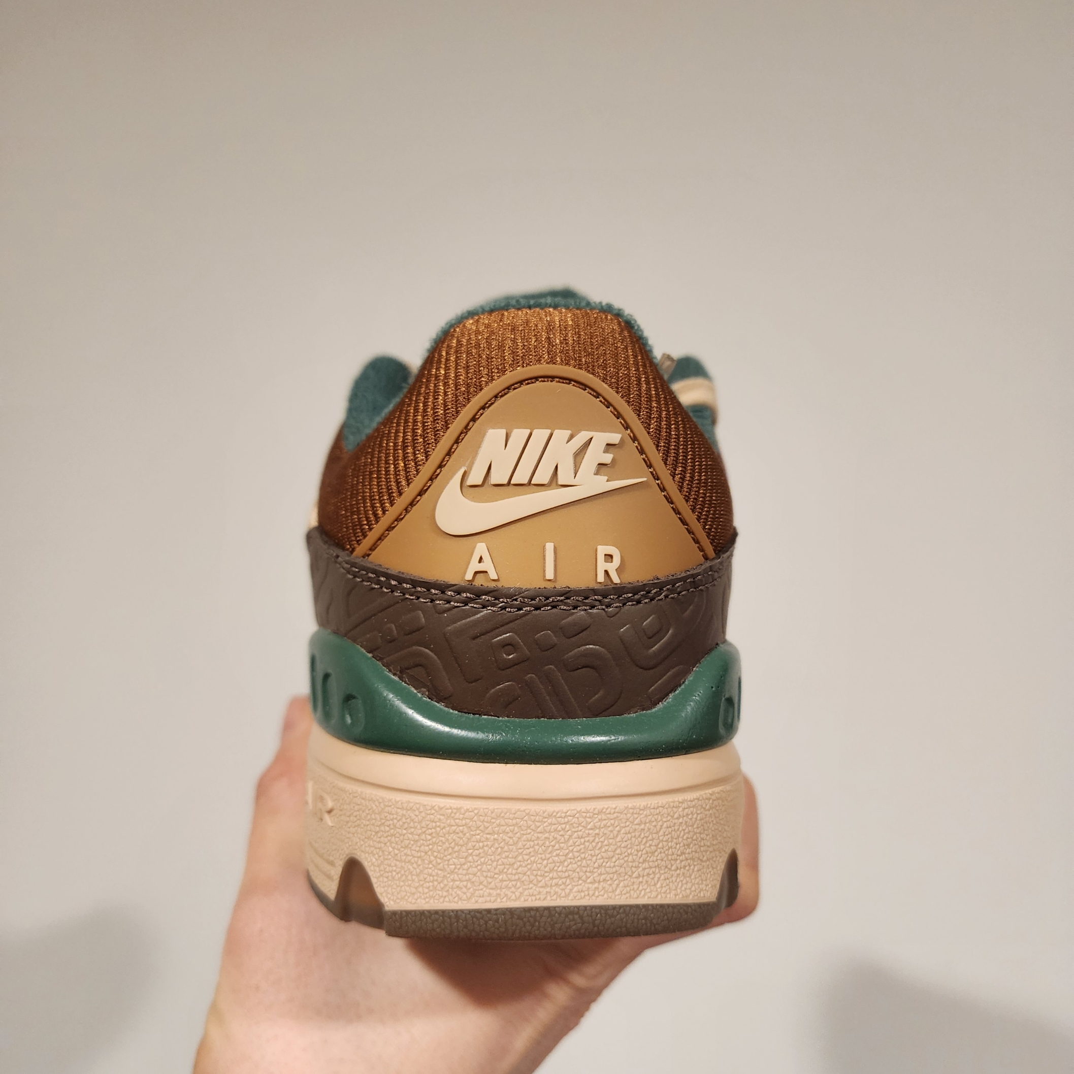 Nike x Nigo Air Force 3 Low SP Baroque Brown and Pecan 착용 스타일 - 2