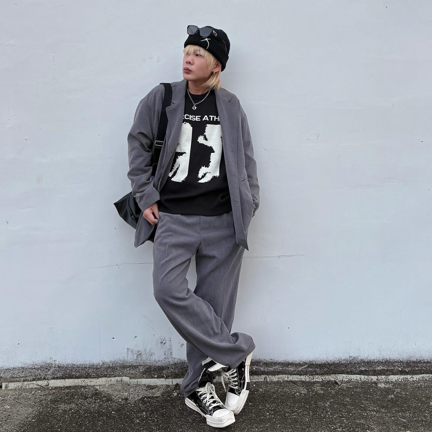 Converse x Drkshdw Turbodrk Chuck 70 Hi Black Lacquered Denim 착용 스타일 - 2