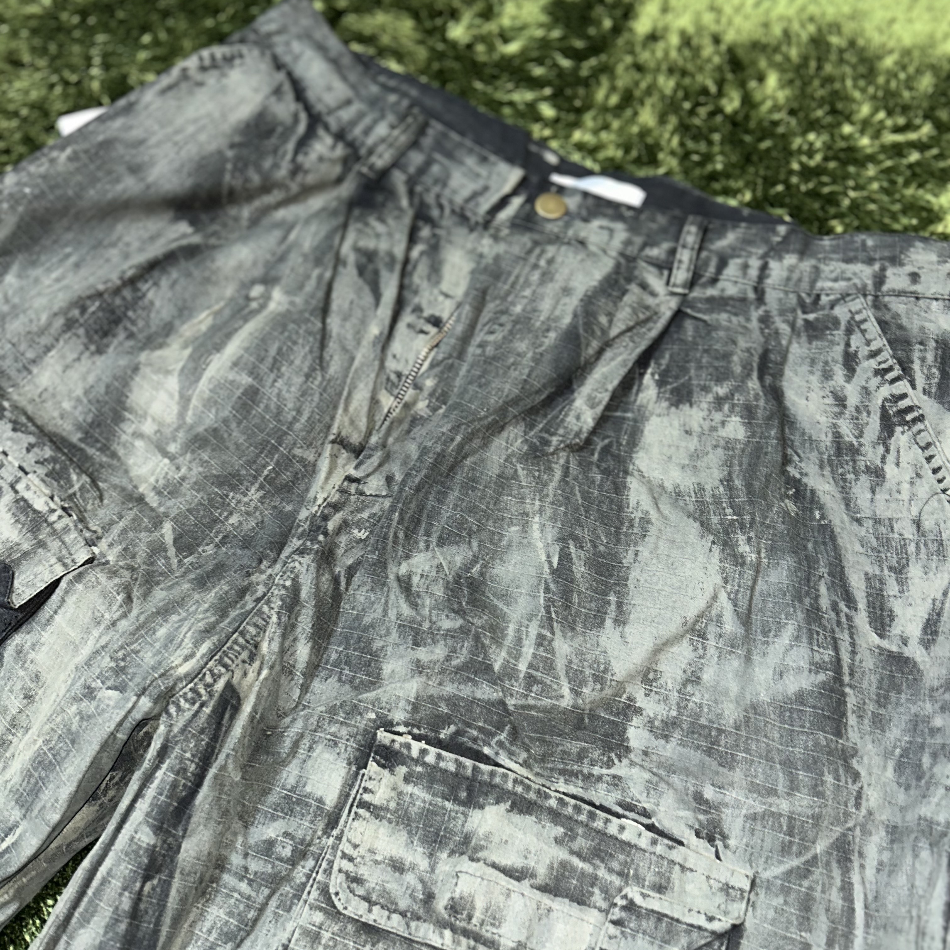 Undermycar Harban Rough Dirty Painting Wide Cargo Pants Lint - 23SS 착용 스타일 - 2