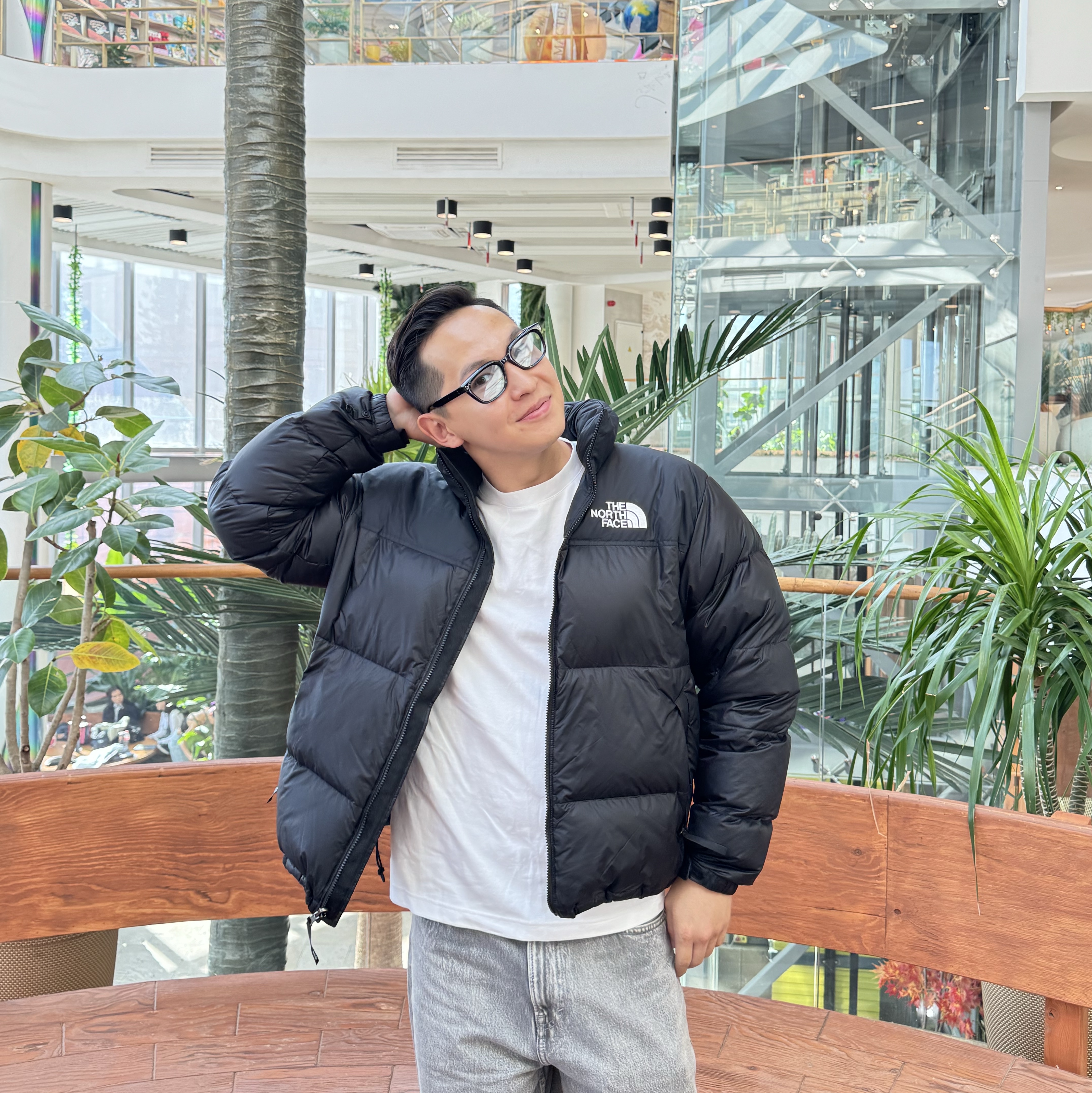 The North Face 1996 Eco Nuptse Jacket Black 착용 스타일