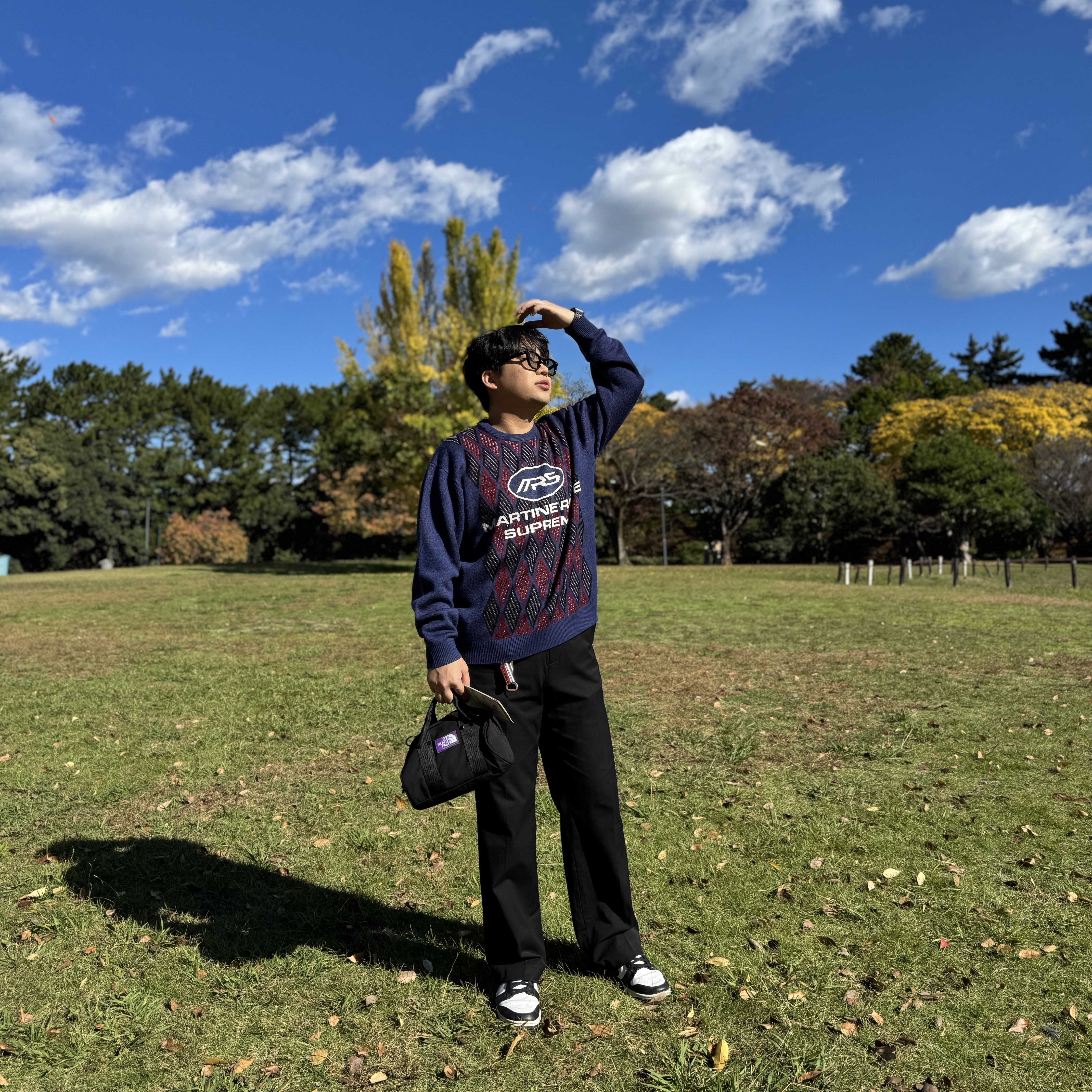 Supreme x Martine Rose Sweater Blue - 24FW, The North Face Purple Label Field Duffle Bag Black 착용 스타일