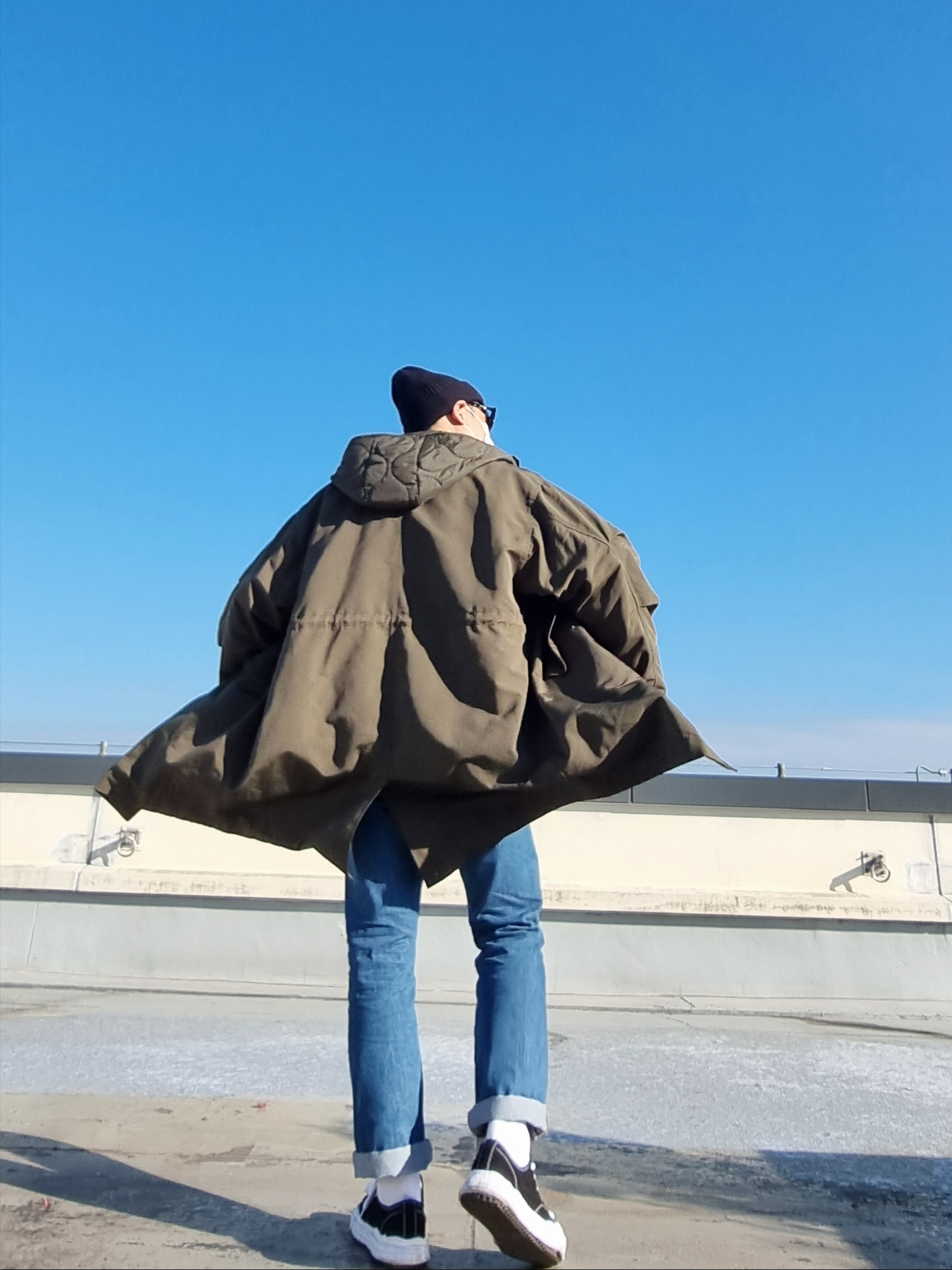Maison Mihara Yasuhiro Hank OG Sole Canvas Low-top Sneakers Black, Nike NRG ACG Cuffed Beanie Black 착용 스타일 - 3