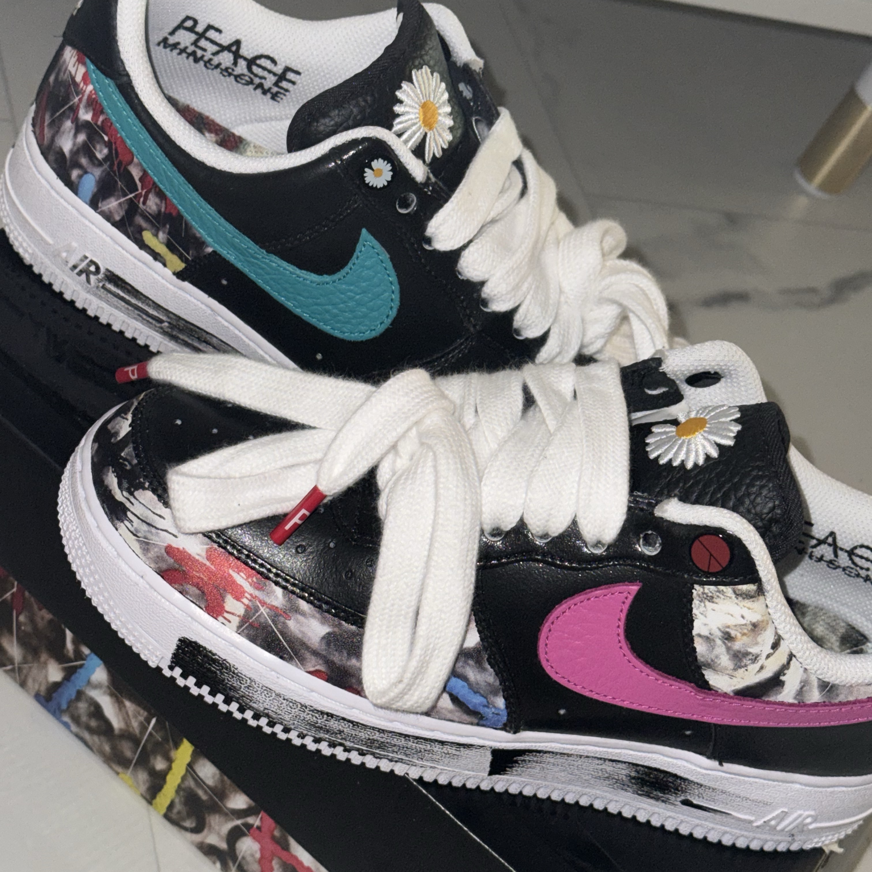 Nike x Peaceminusone Air Force 1 Low Para-Noise 3.0 Black and Multicolor 착용 스타일 - 1