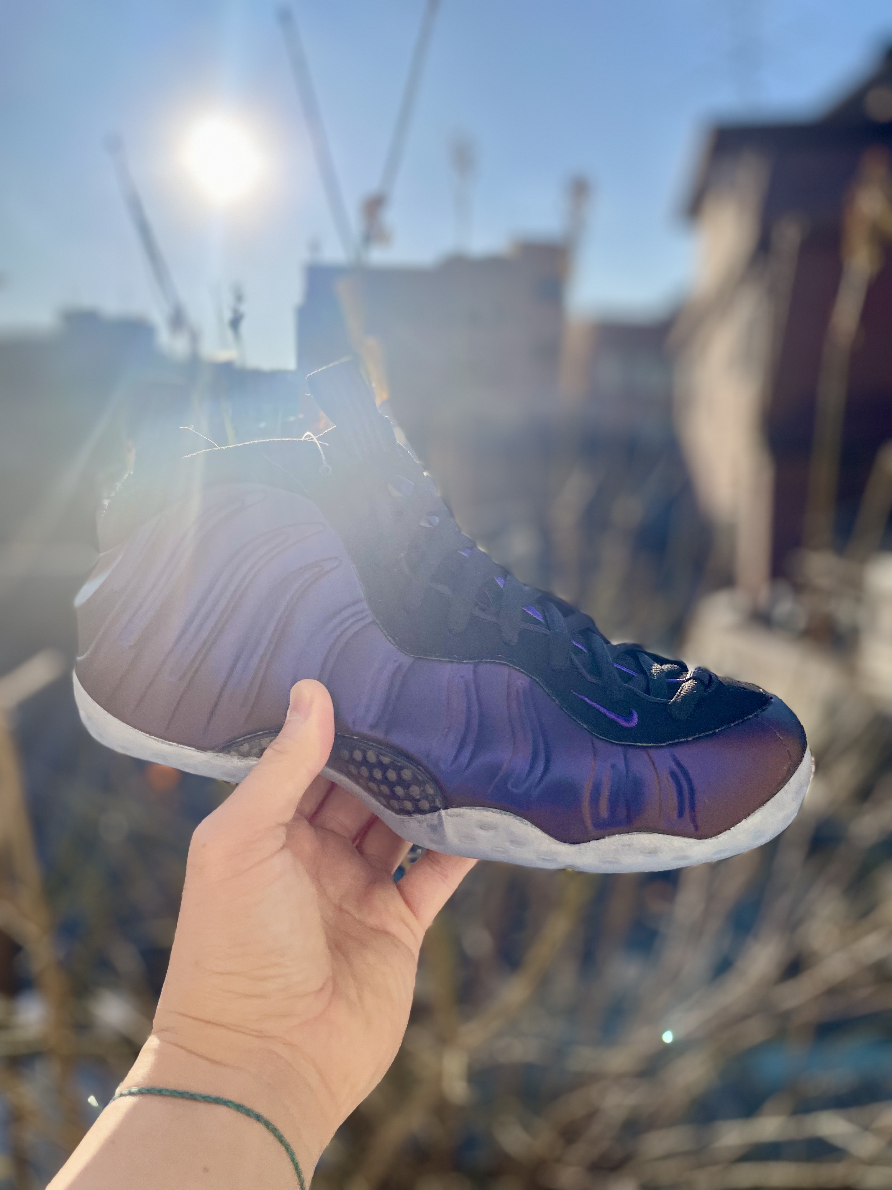 Nike Air Foamposite One Black Varsity Purple 착용 스타일