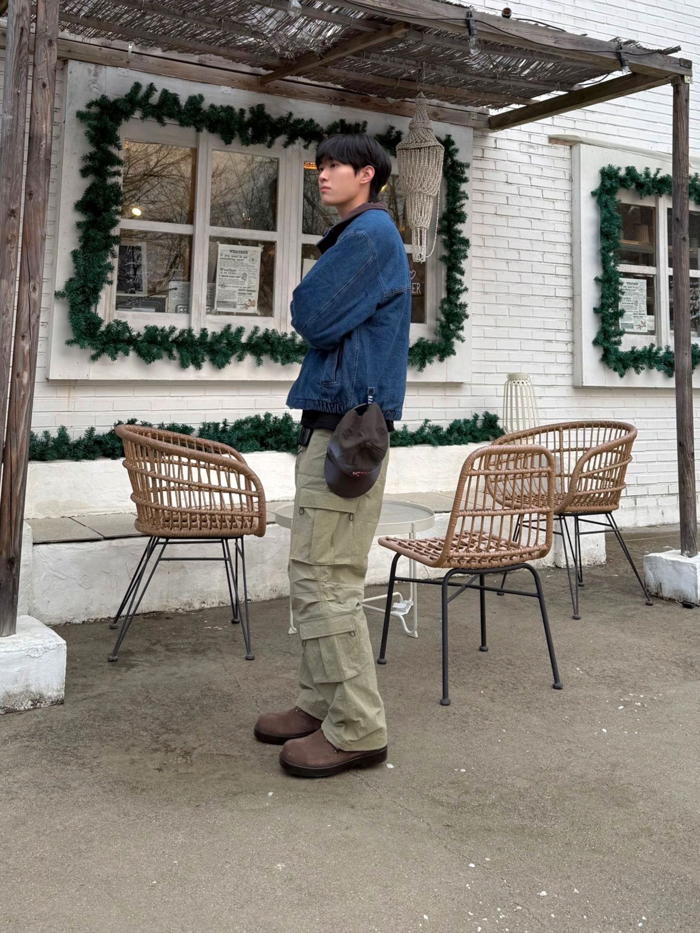 Dr. Martens 1461 Crazy Horse Dark Brown, Timberland x Thisisneverthat 6 inch Boot Brown - Wide 착용 스타일 - 3