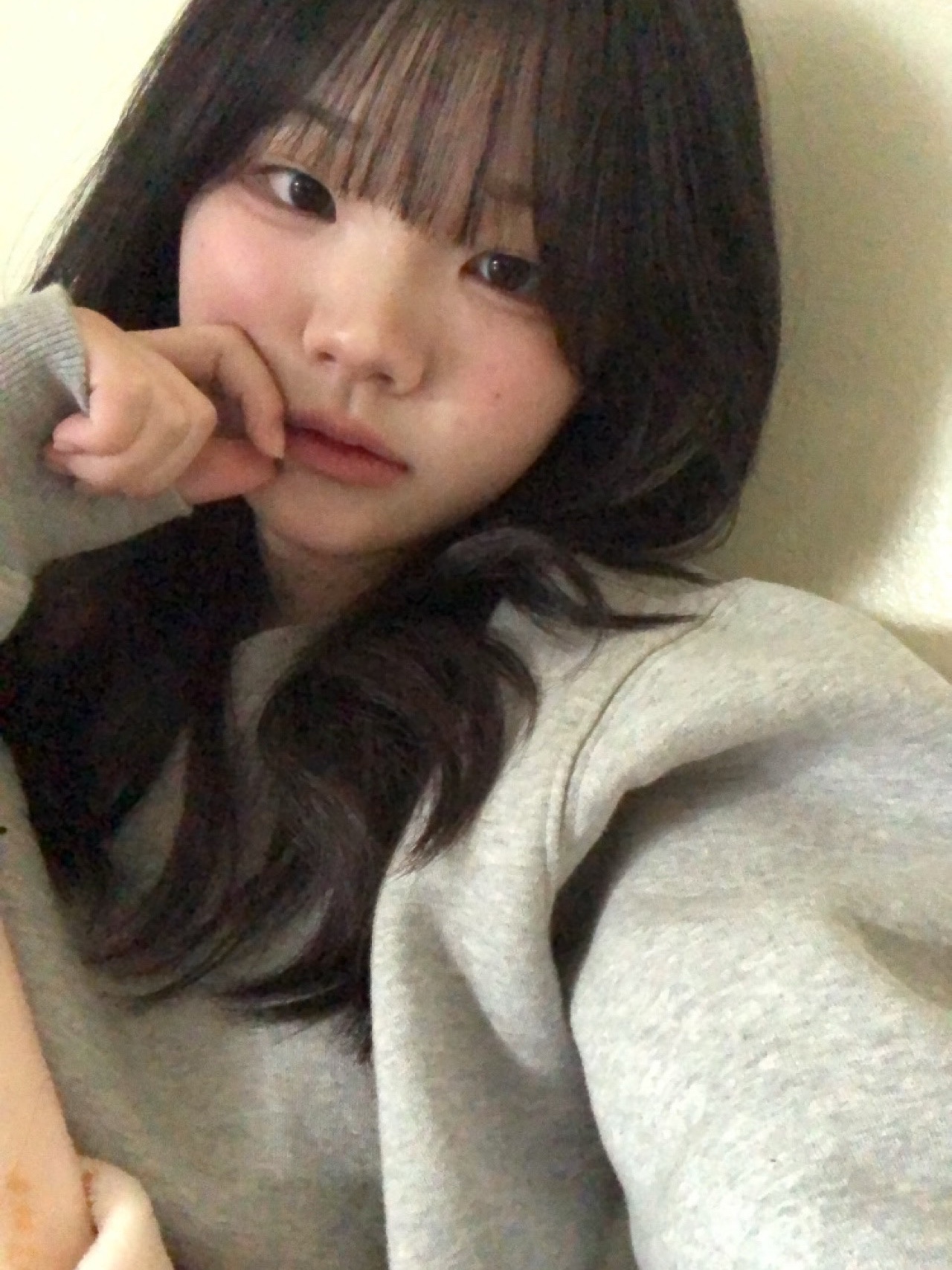 Stussy Basic Stussy Crew Ash Heather 착용 스타일 - 3