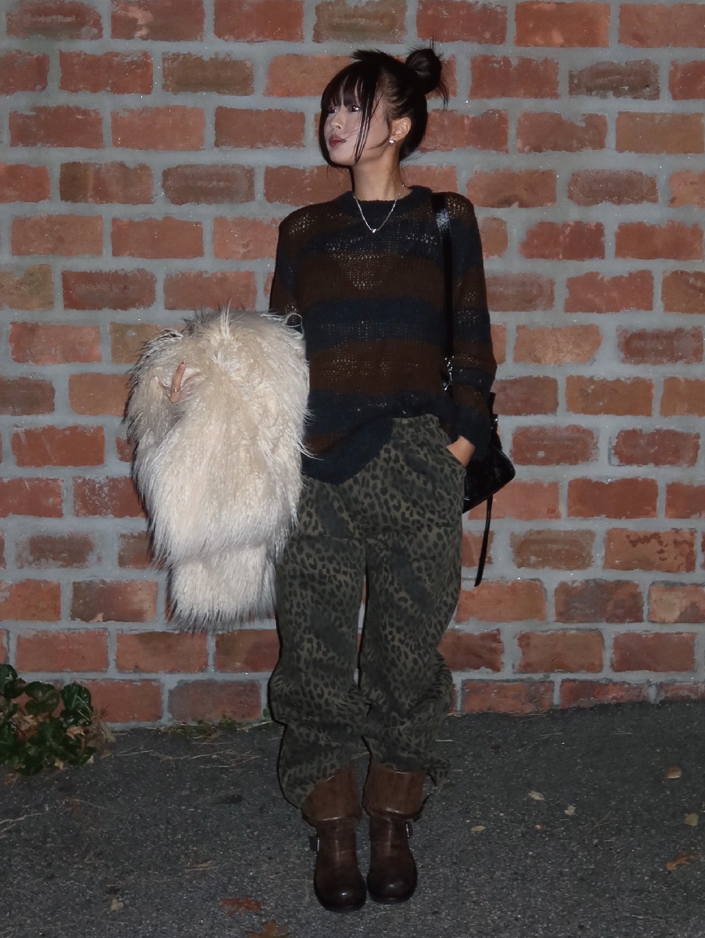 ersco Leopard Baggy Trousers Khaki 착용 스타일 - 2