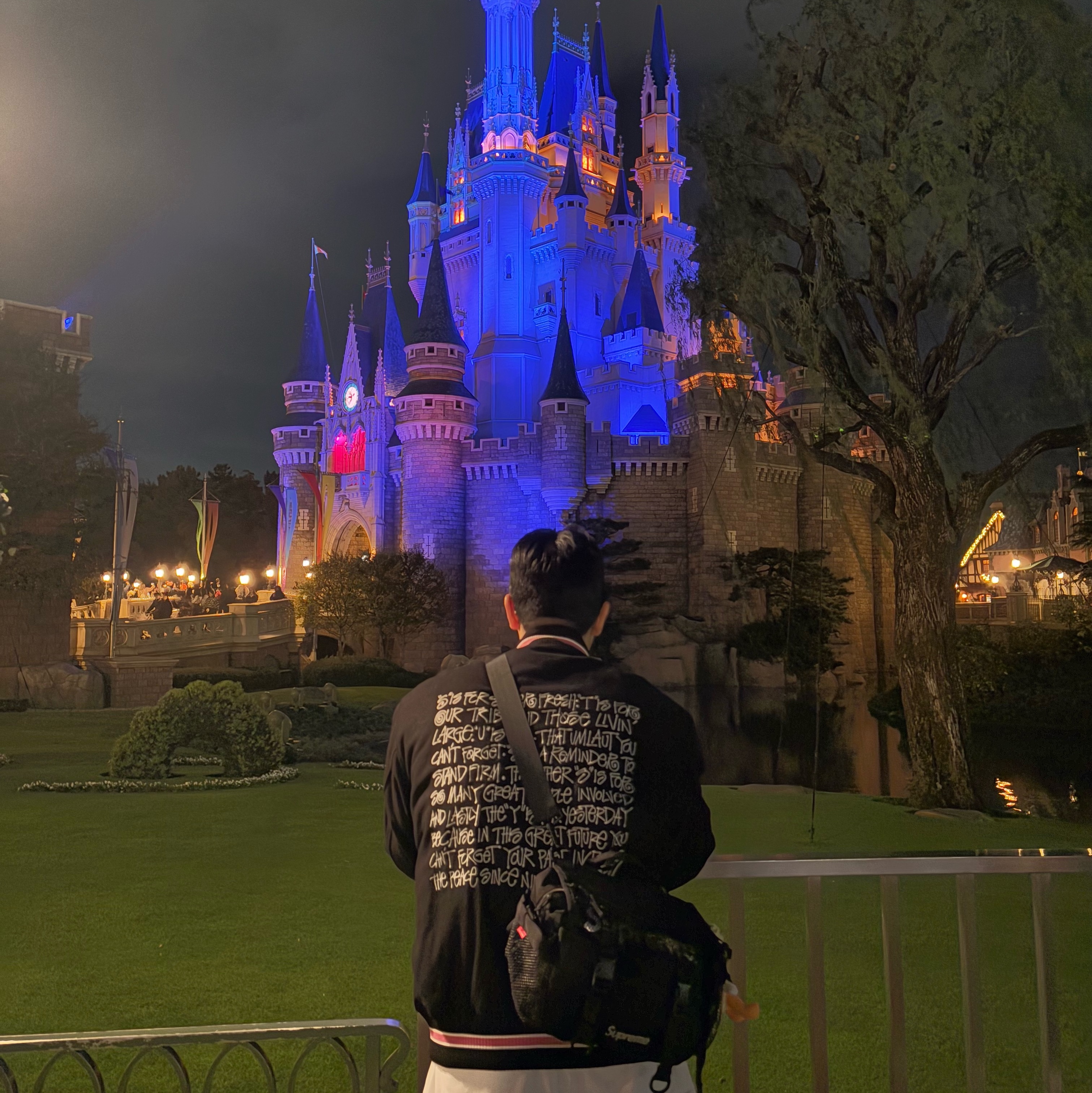 Stussy S Talk Melton Varsity Jacket Black, Supreme Mesh Waist Bag Black - 20SS 착용 스타일 - 3