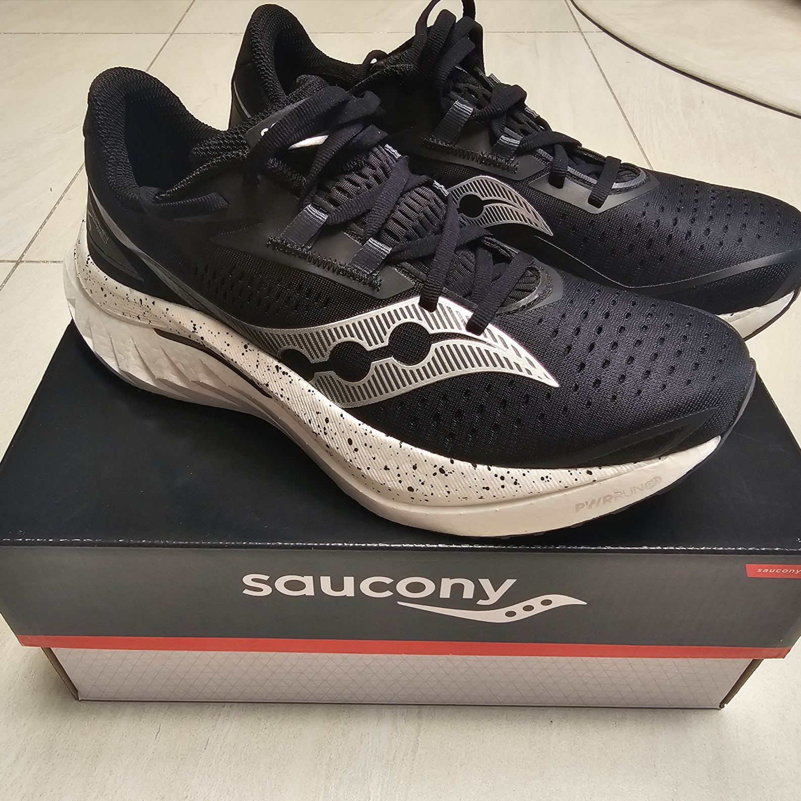 Saucony Endorphin Speed 4 Black 착용 스타일