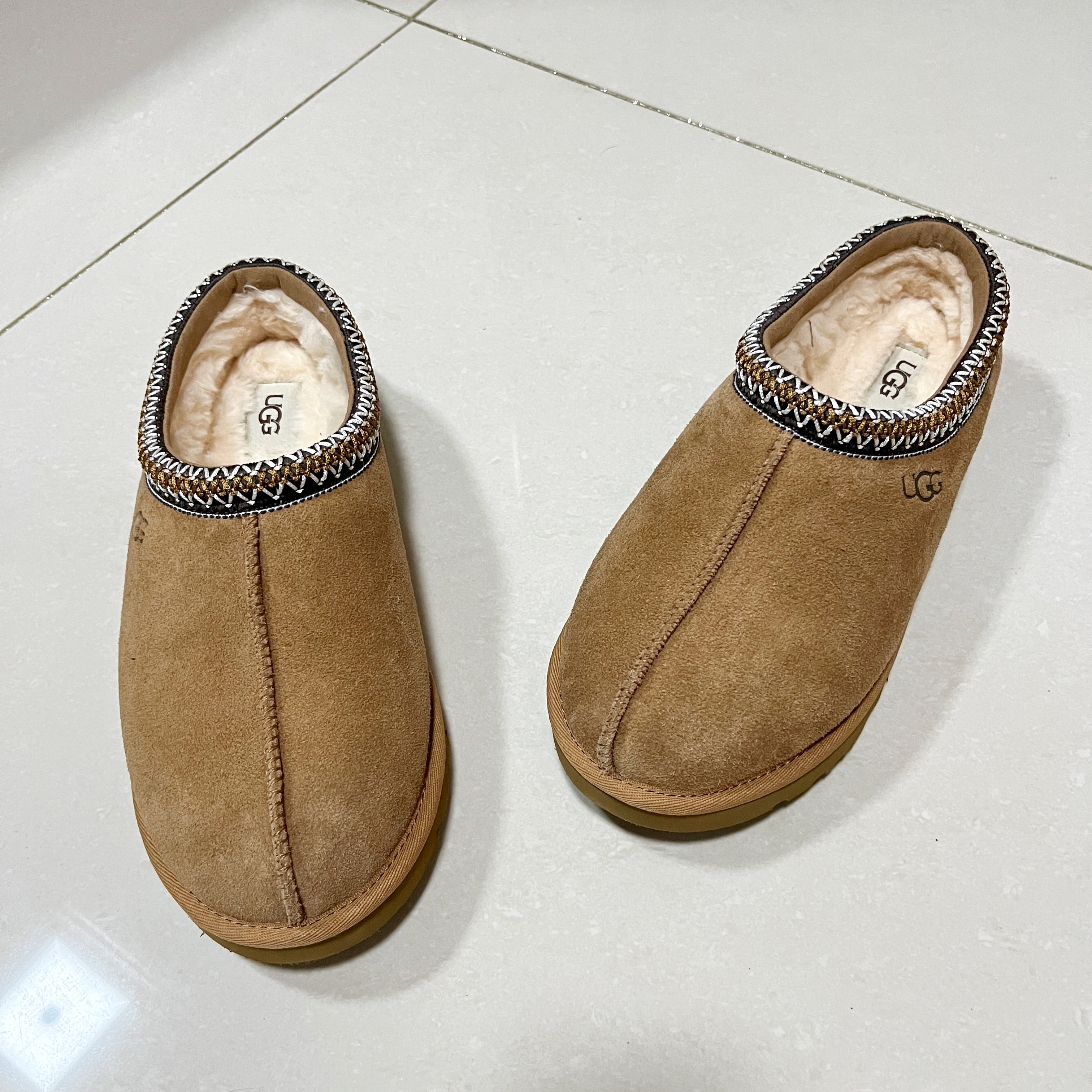 UGG Tasman Slipper Chestnut 착용 스타일 - 1